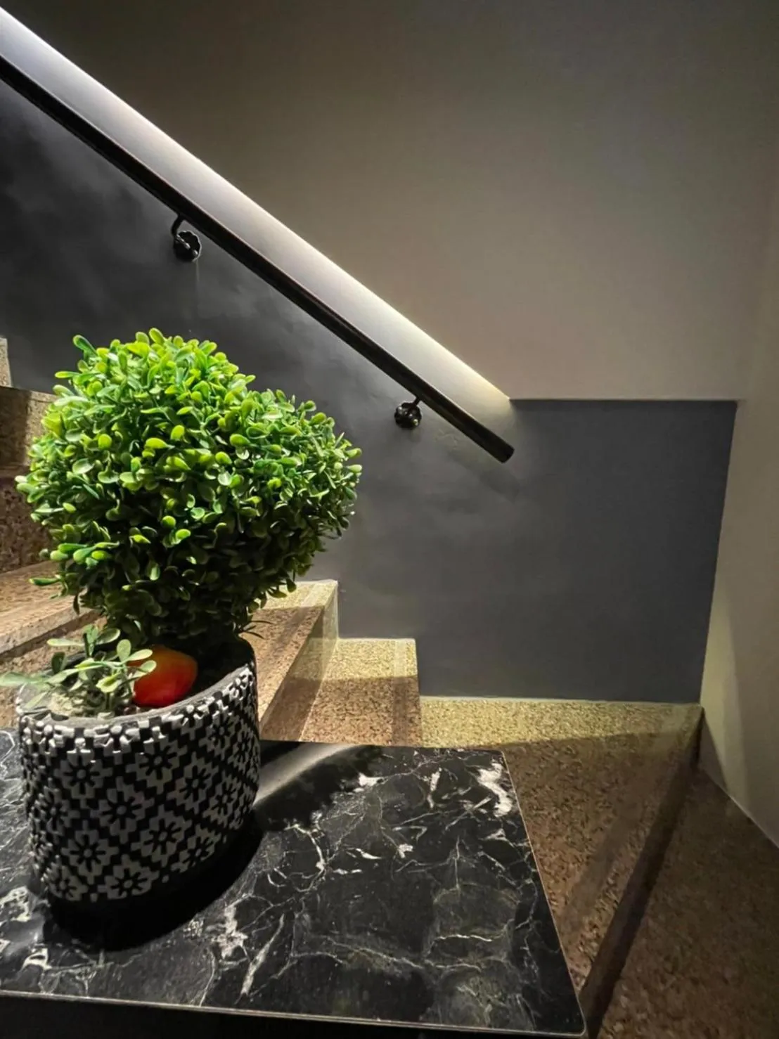 Minimalist Fashion Motel