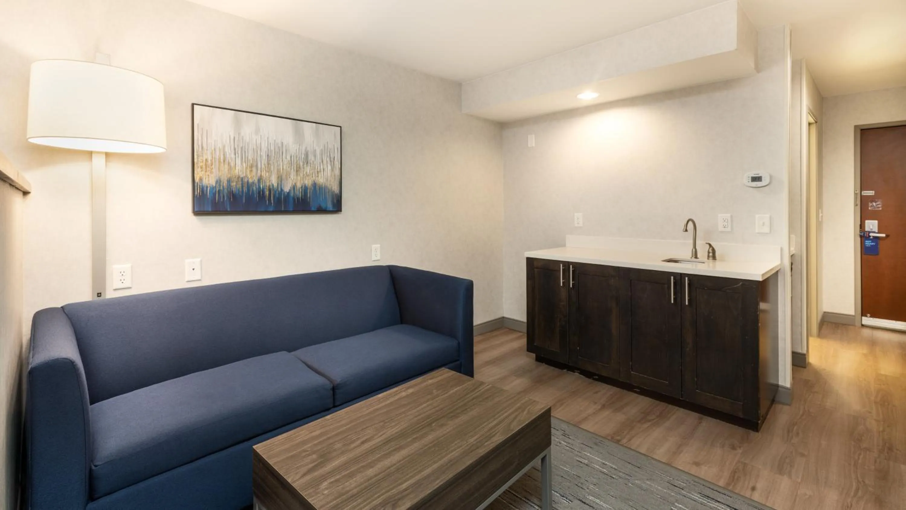 Photo of the whole room in Holiday Inn Express Bellingham by IHG