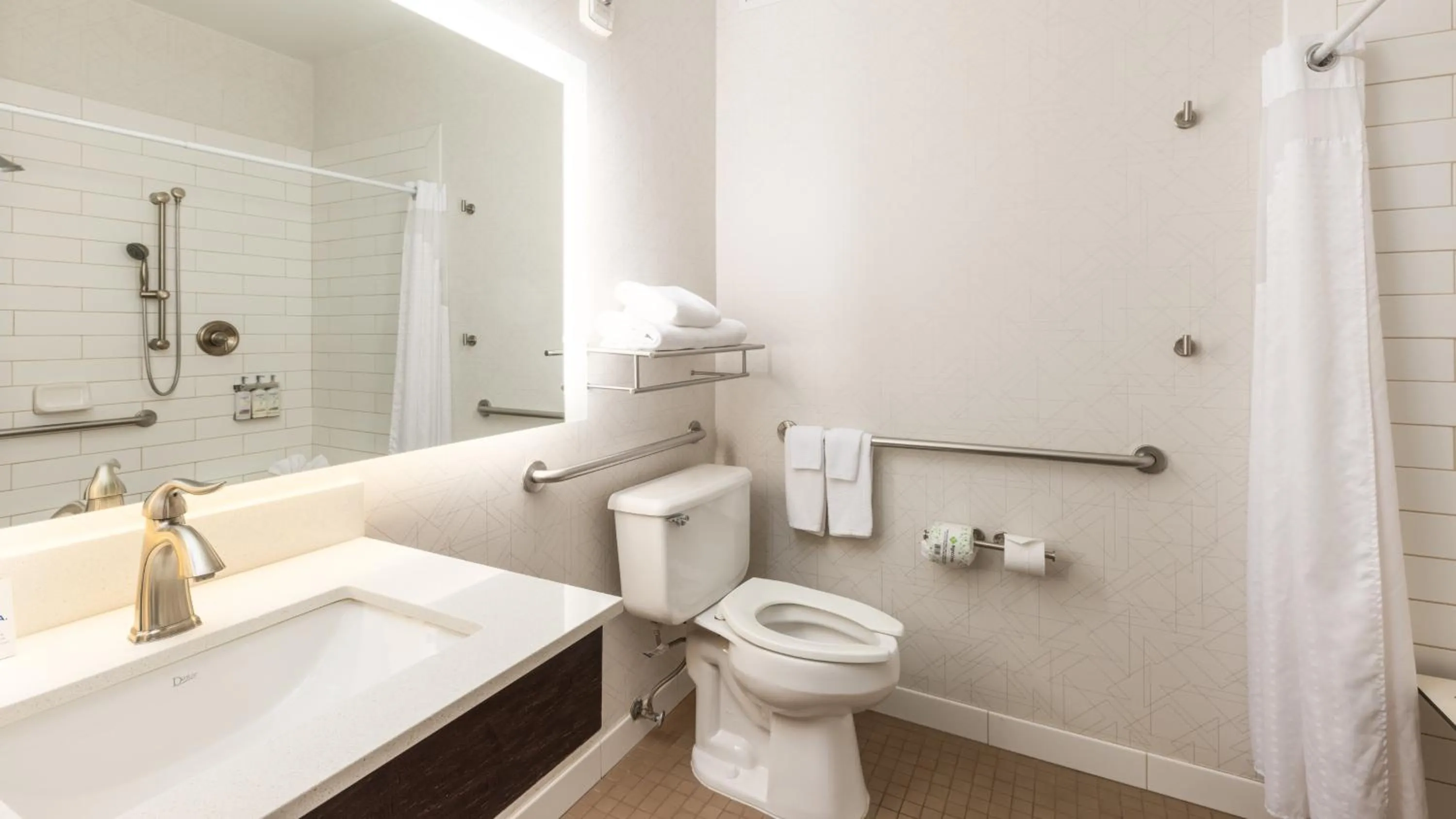 Bathroom in Holiday Inn Express Bellingham by IHG