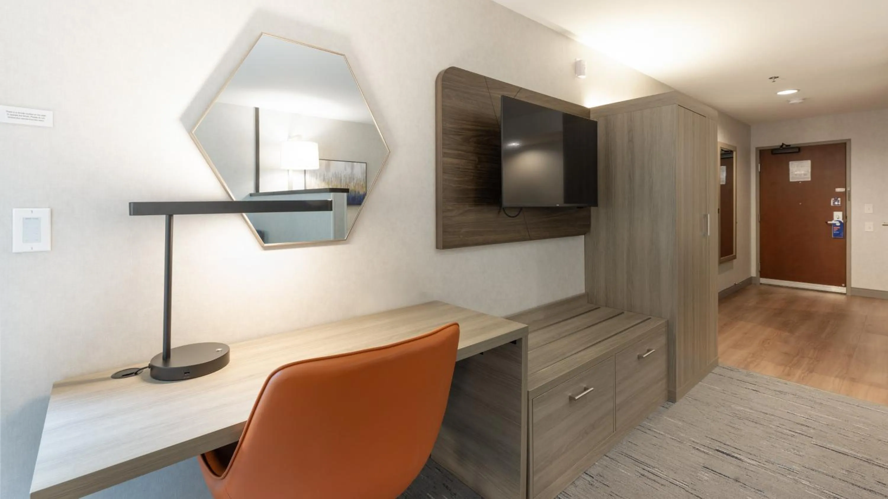 Photo of the whole room in Holiday Inn Express Bellingham by IHG