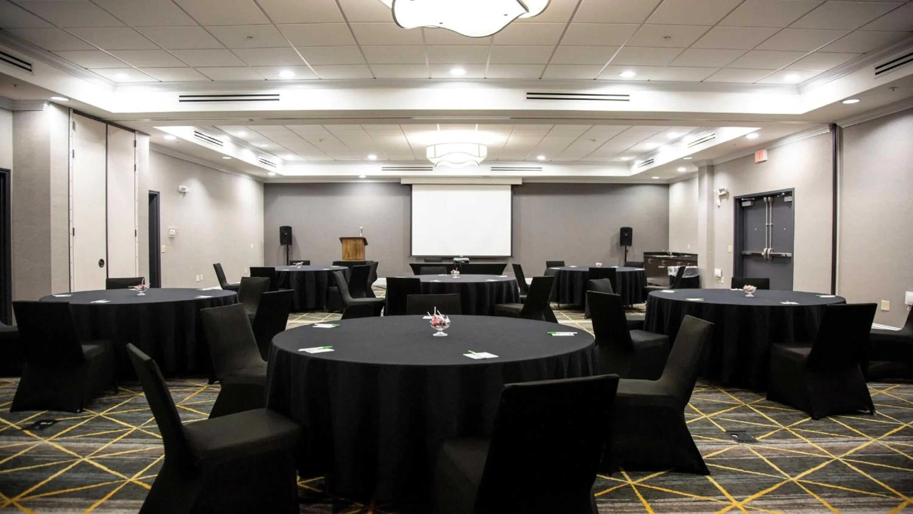 Meeting/conference room in Holiday Inn Rock Hill by IHG