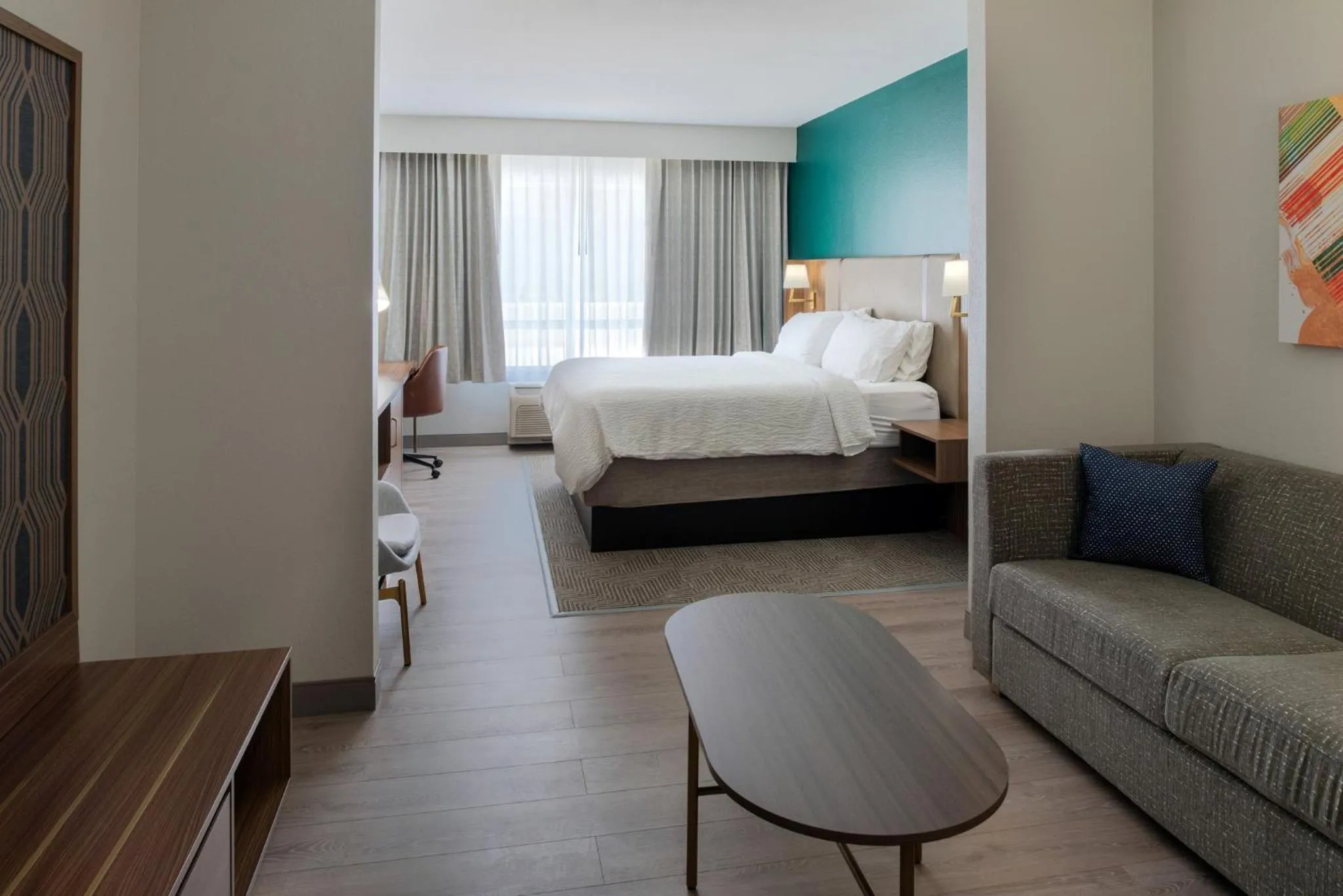 Photo of the whole room, Bed in Holiday Inn Rock Hill by IHG