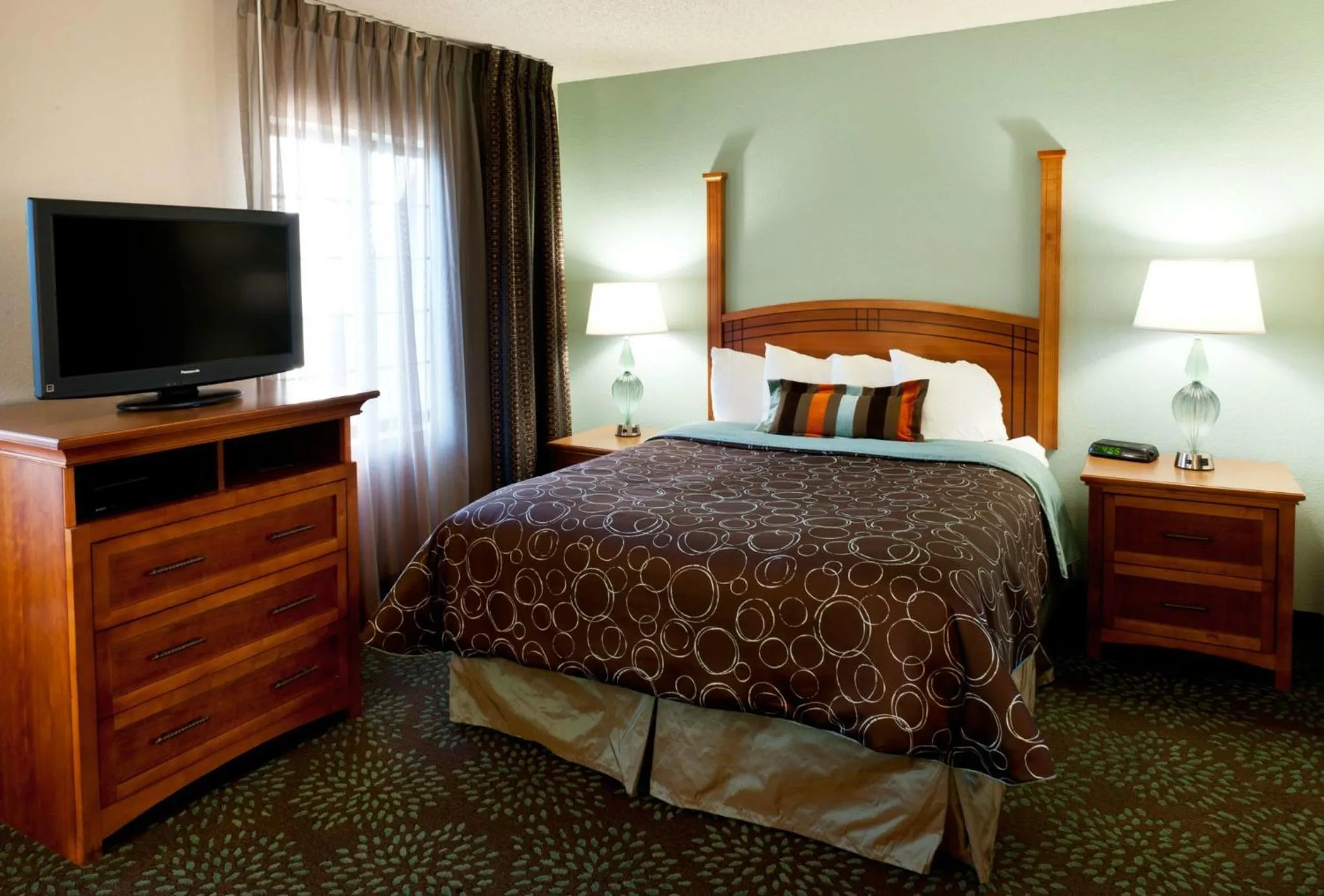 Photo of the whole room, Bed in Staybridge Suites Minneapolis-Maple Grove by IHG