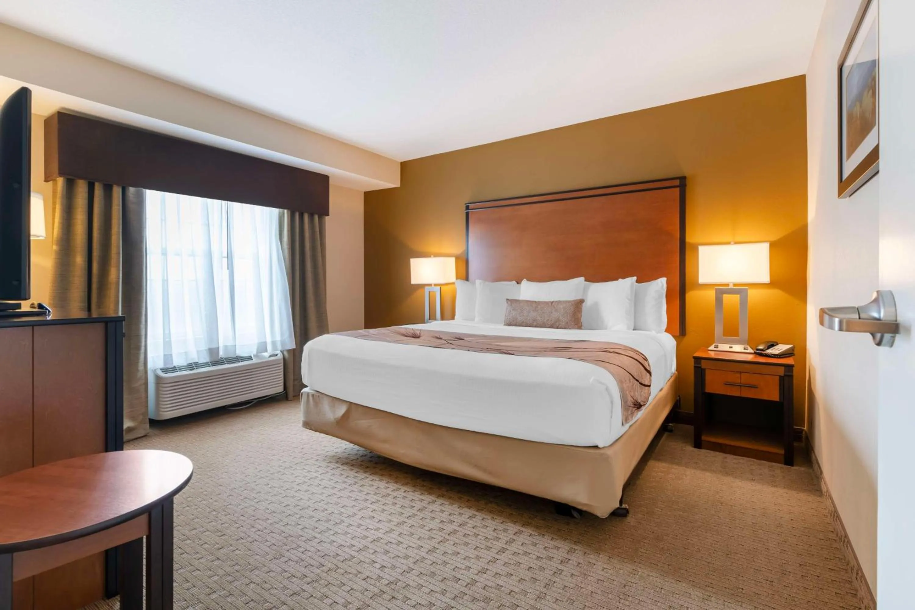 Bedroom, Bed in Best Western Bend North