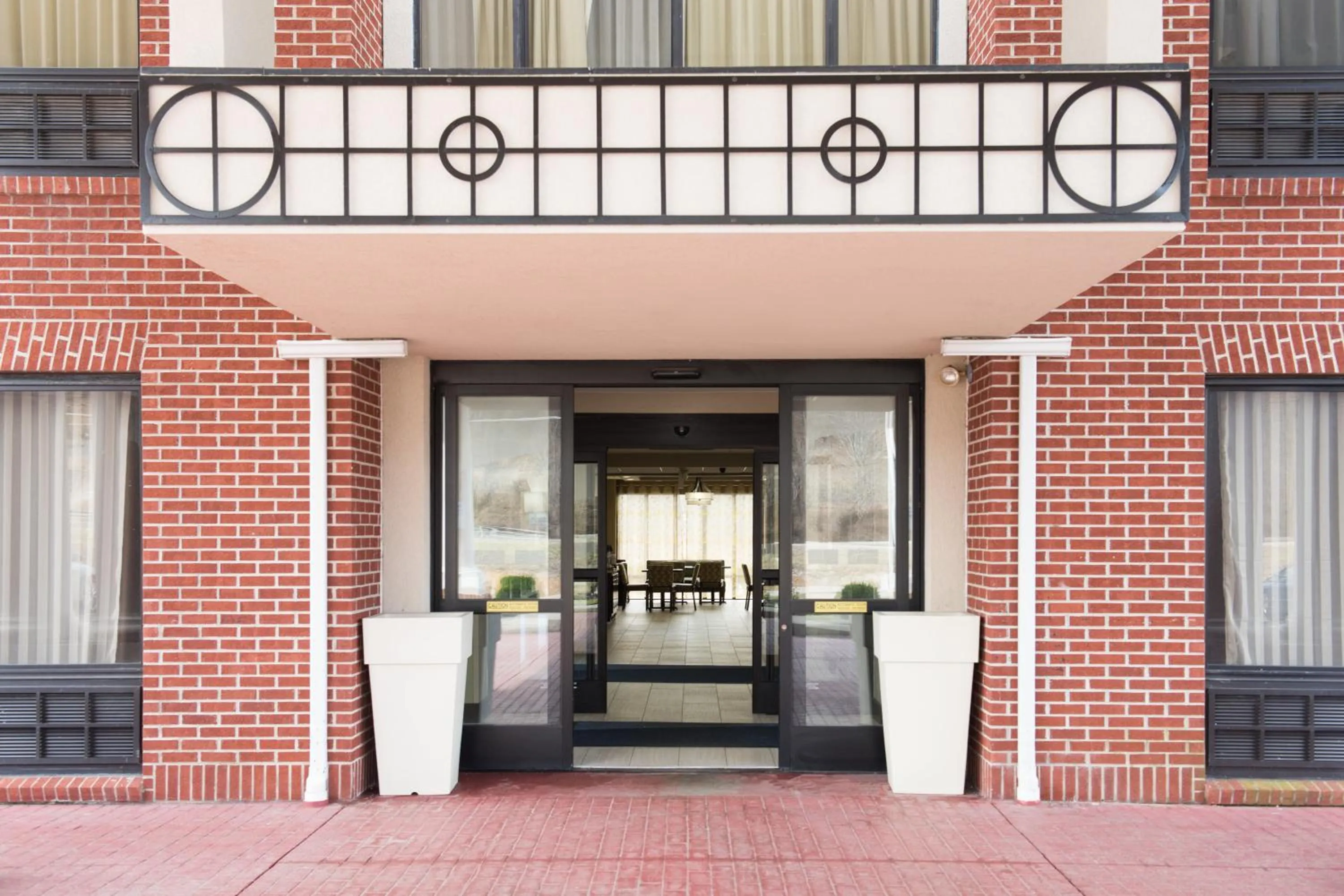 Property building in Holiday Inn Express Hotel & Suites Ashland by IHG