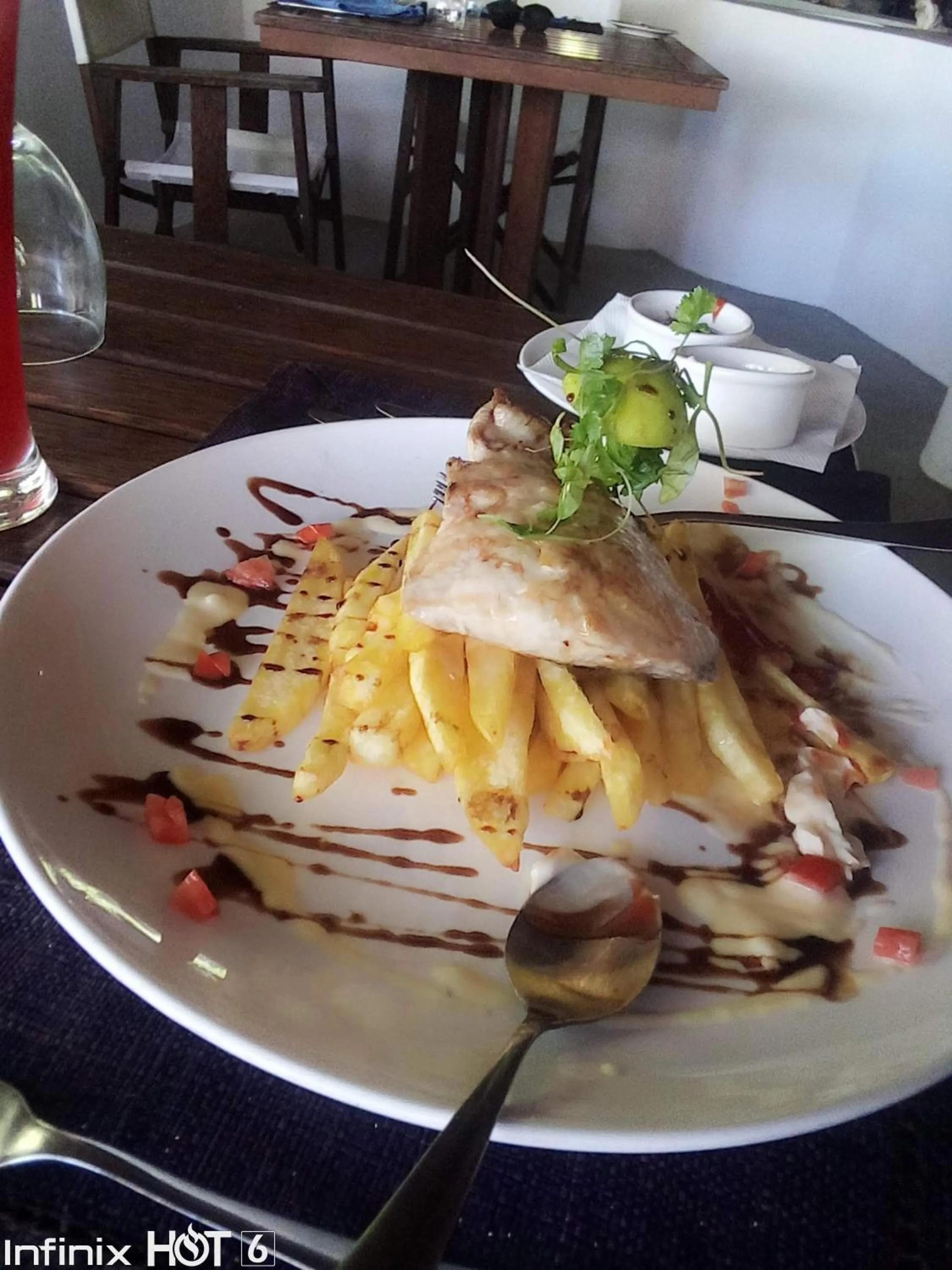 Food and drinks in Menai Bay Beach Bungalows