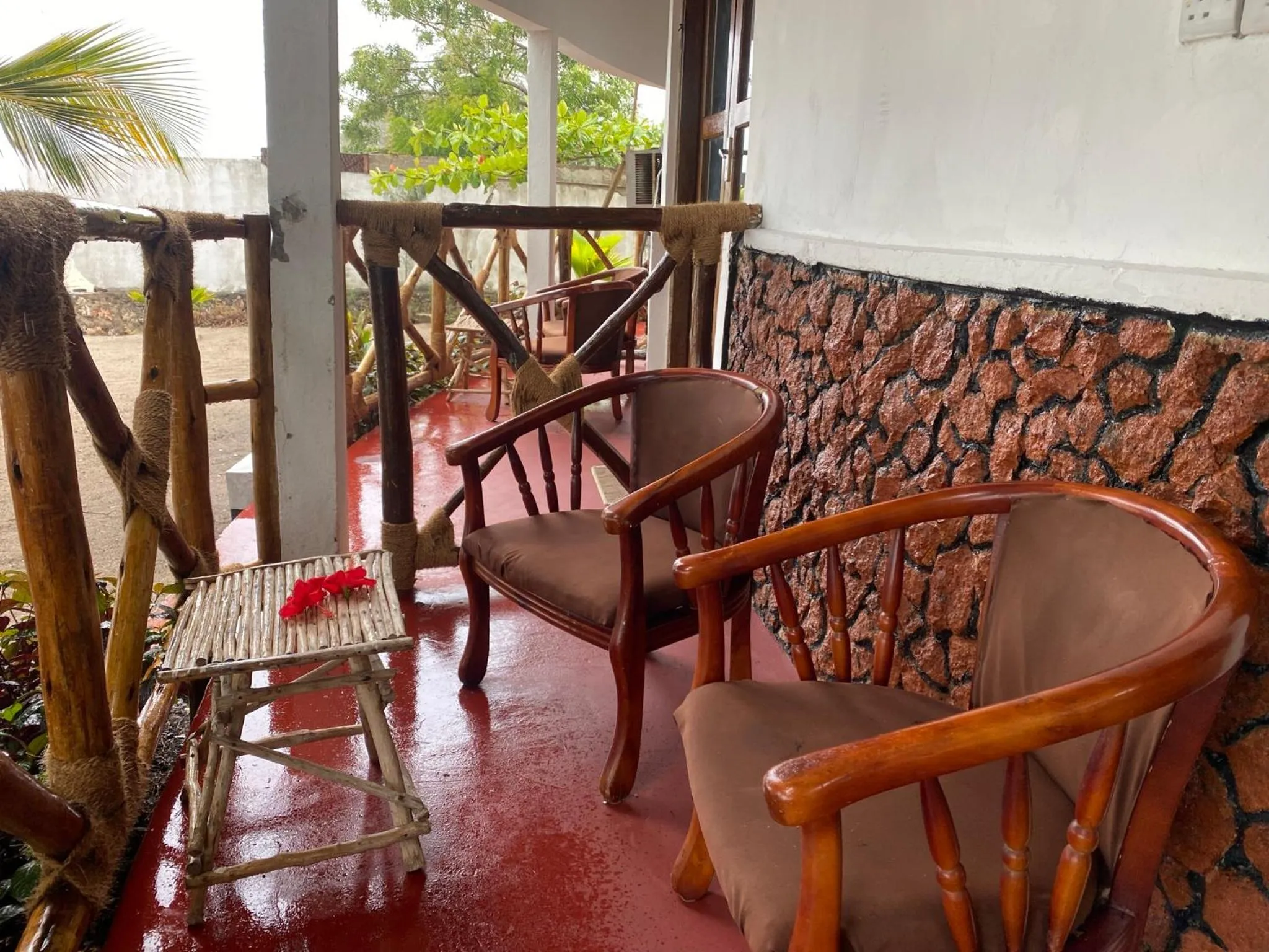 Dining area in Menai Bay Beach Bungalows