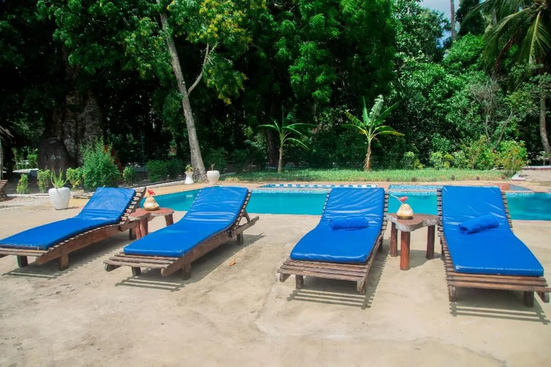 Menai Bay Beach Bungalows