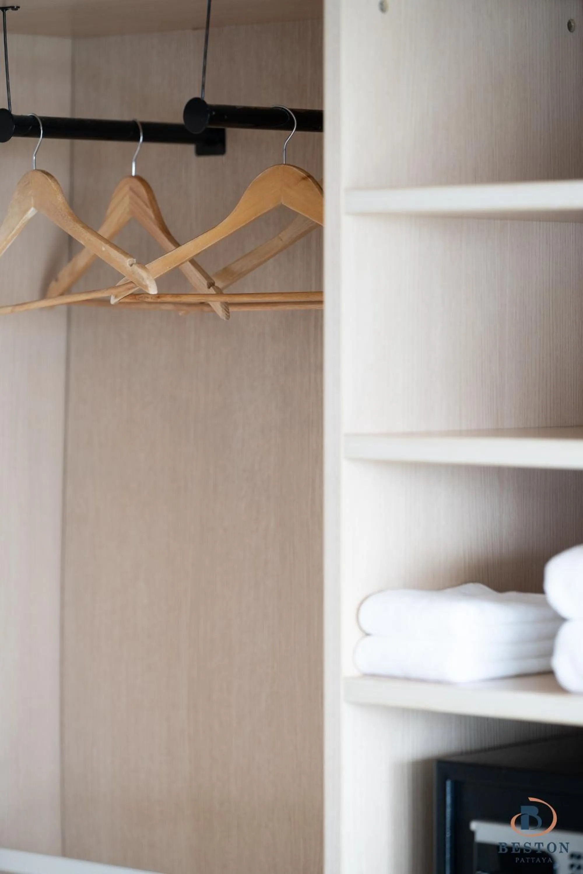 wardrobe in Beston Pattaya - SHA Plus Certified