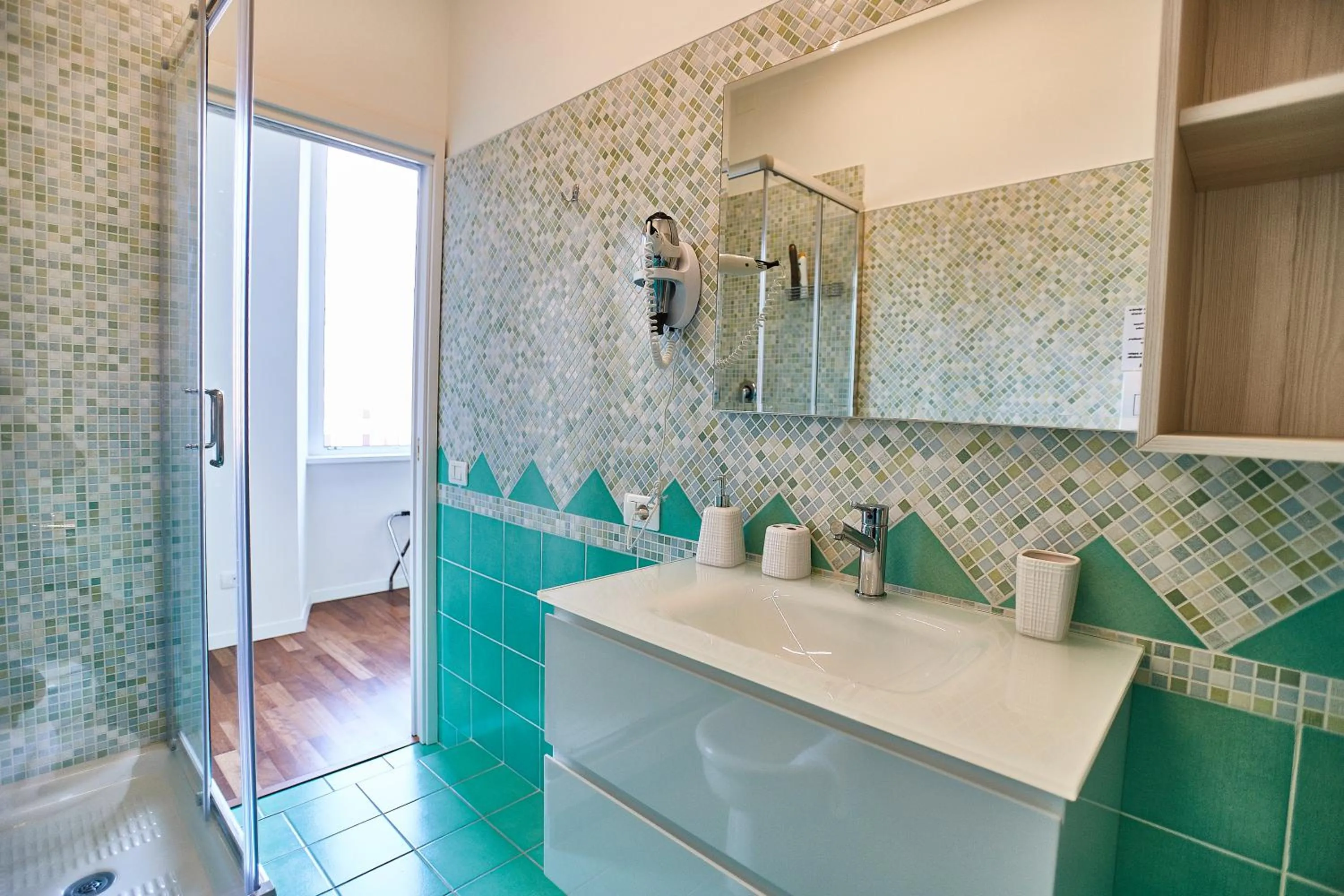 Shower in BB HomEitaly Civitavecchia