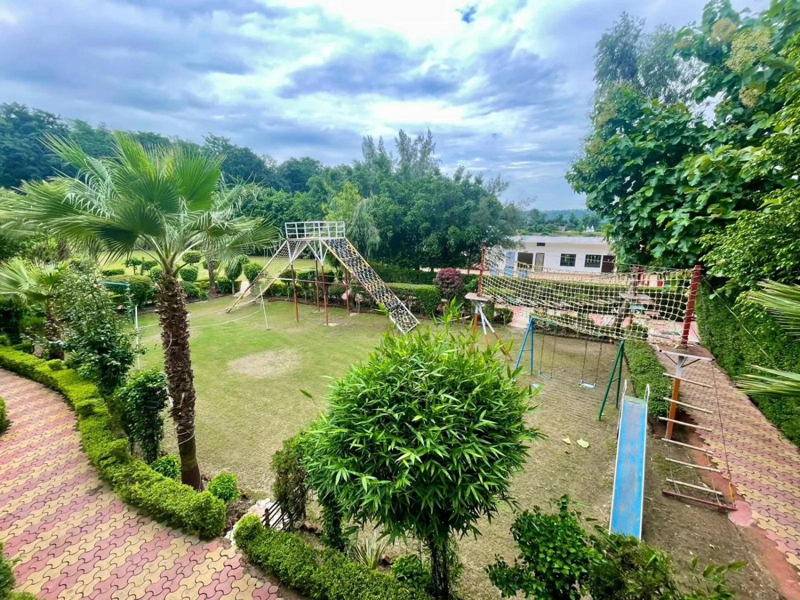 Natural landscape in Winsome Resort & Spa Corbett