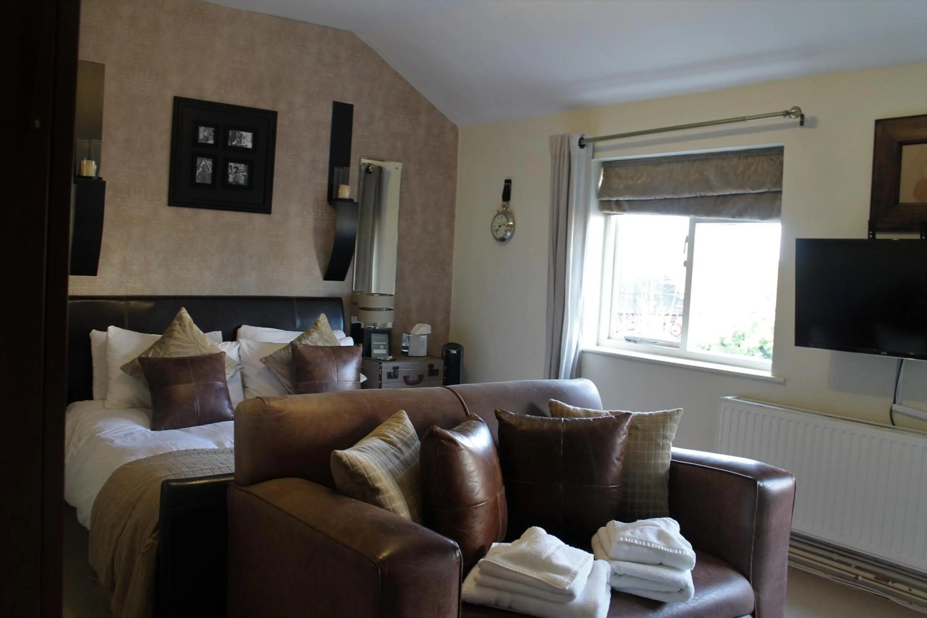 Bed in The Queens Head