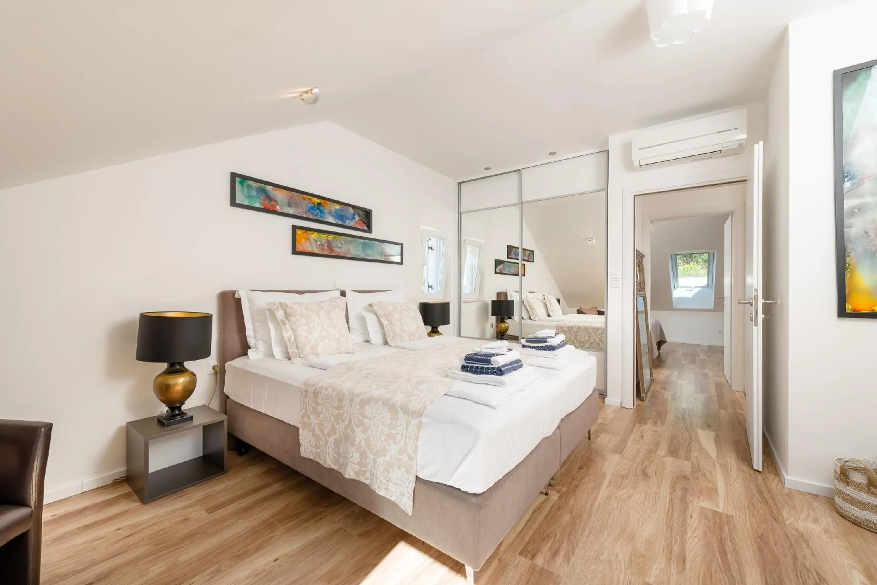 Decorative detail, Bed in Belado Residence Bol