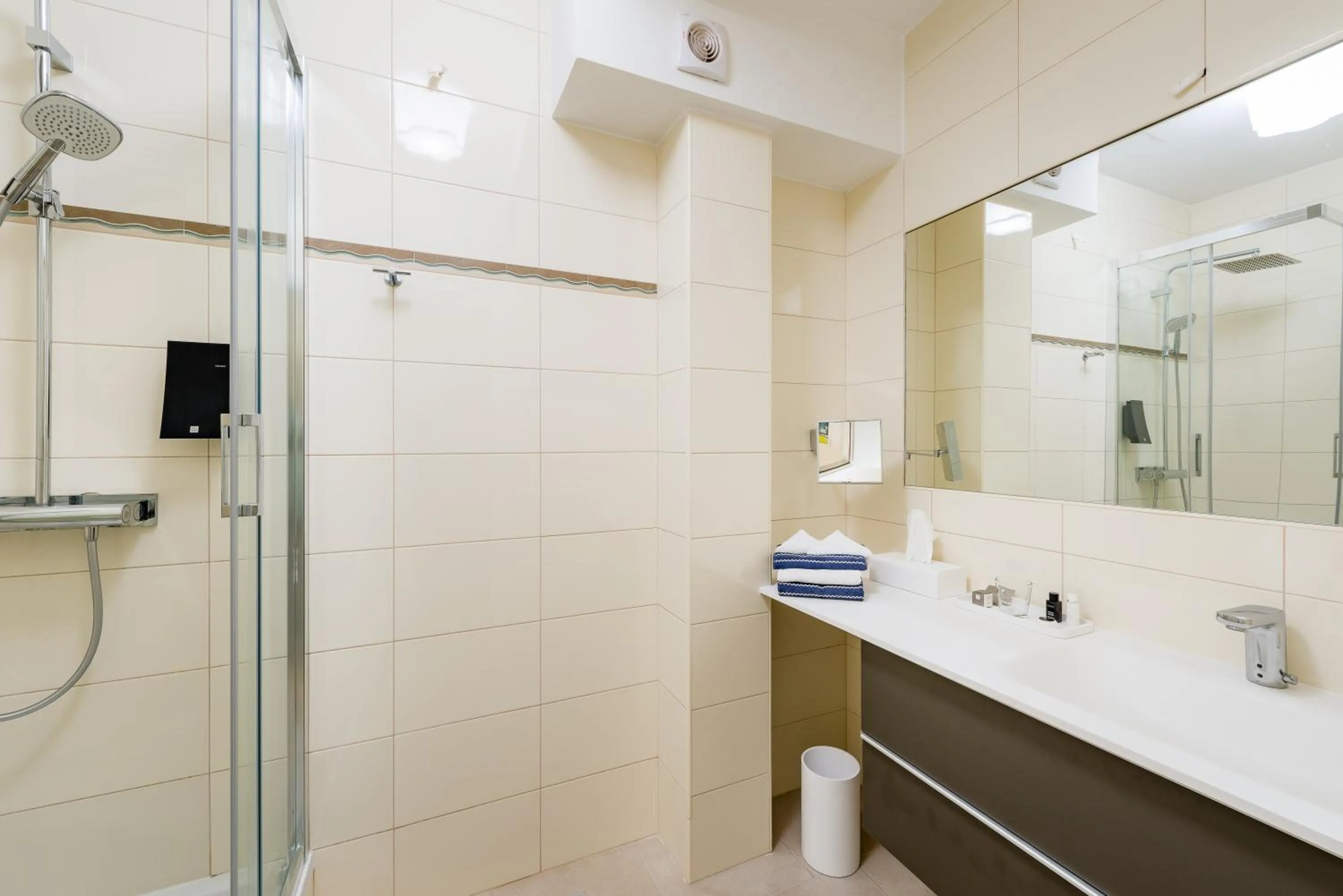 Bathroom in Belado Residence Bol