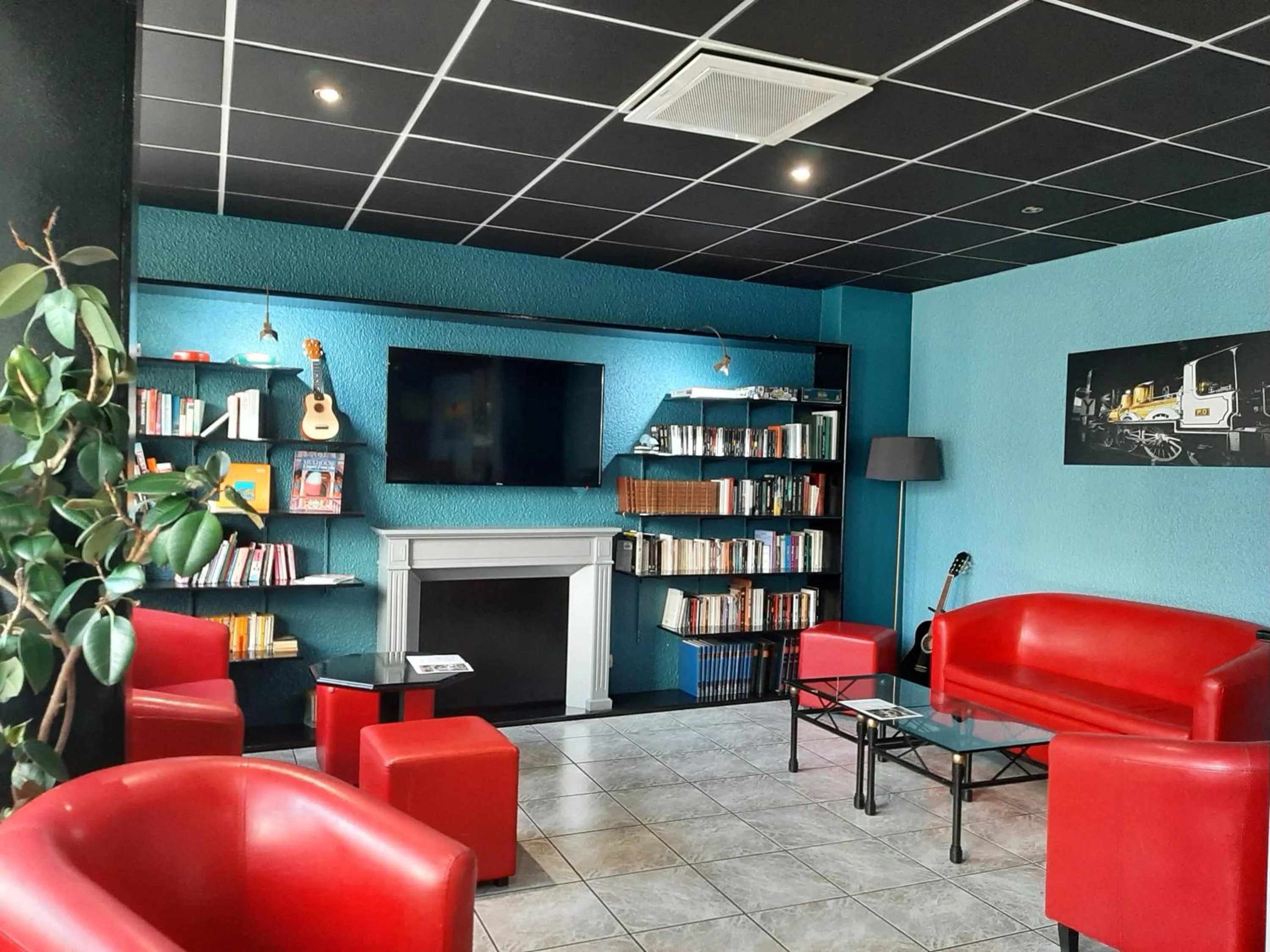 Lounge or bar in Brit Hotel Mulhouse Centre