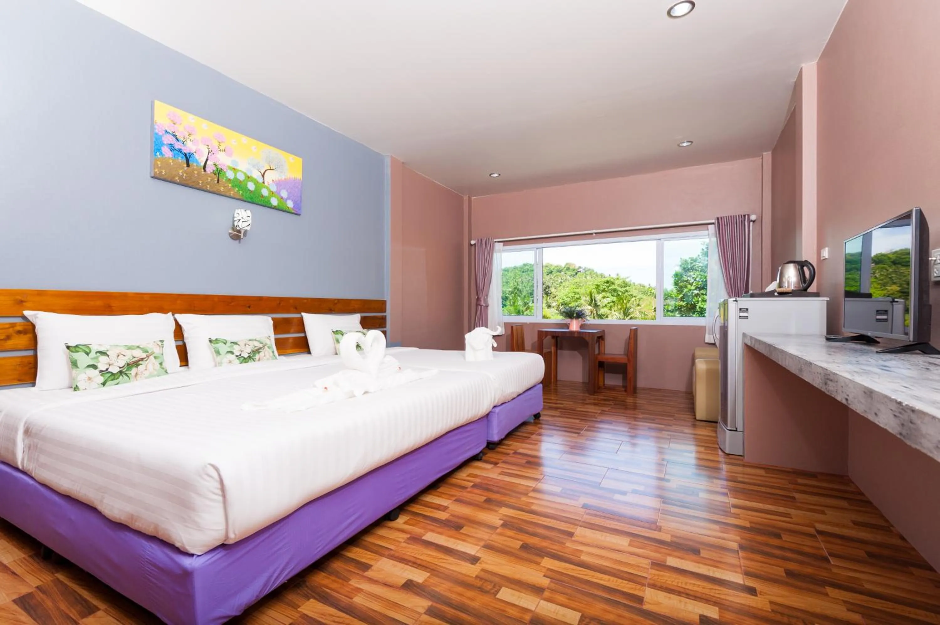 Bed in Greenery Resort Koh Tao