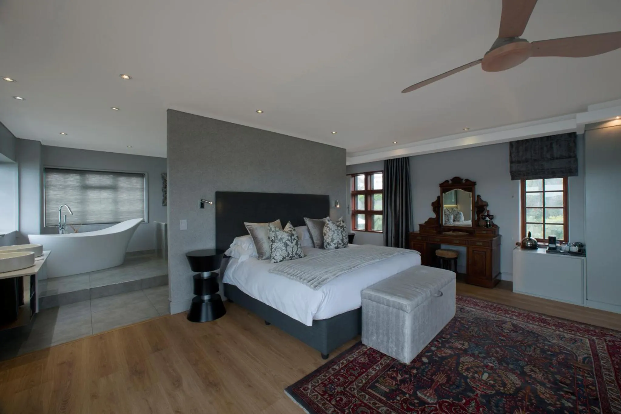 Bedroom, Bed in Kanonkop House