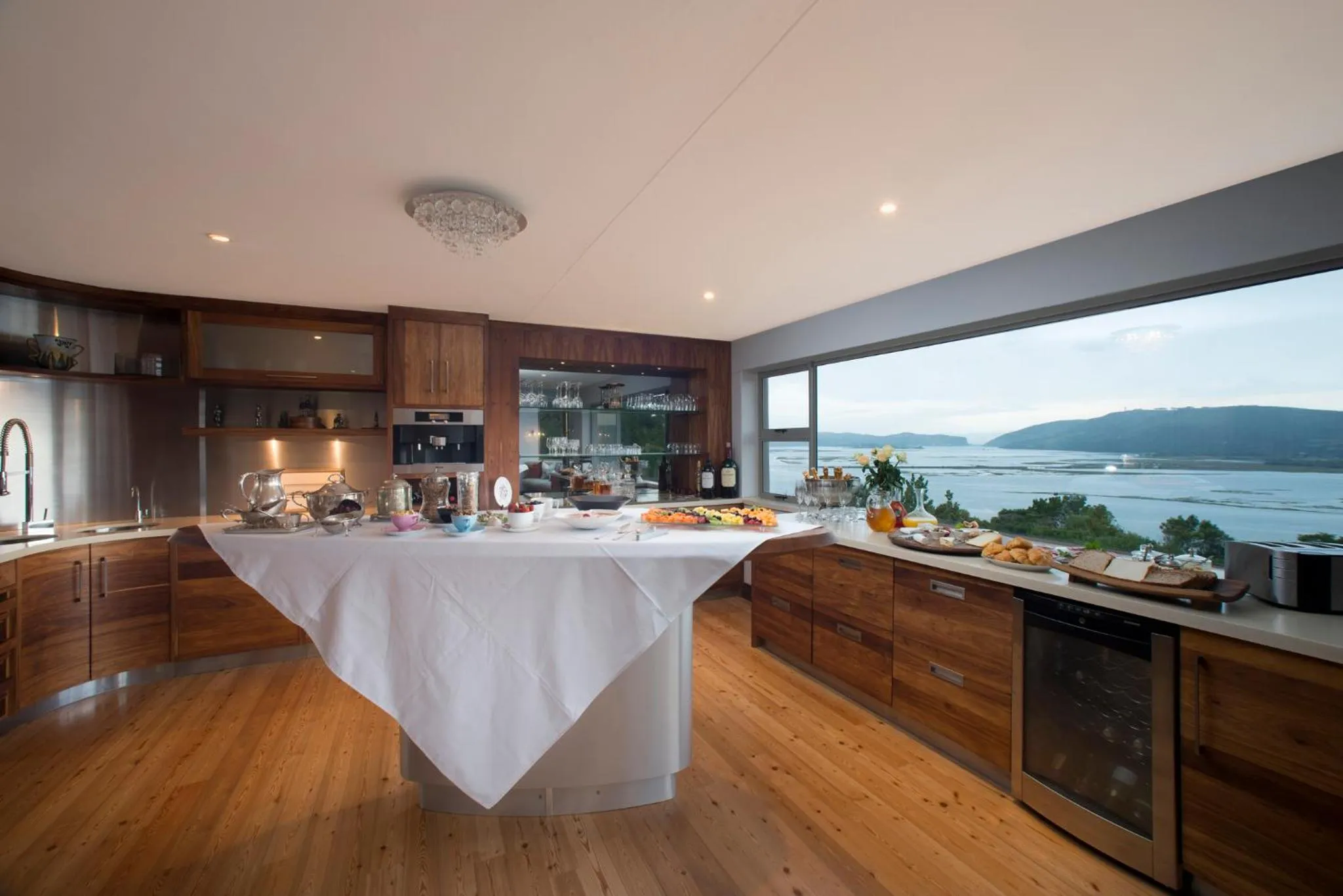 Breakfast in Kanonkop House