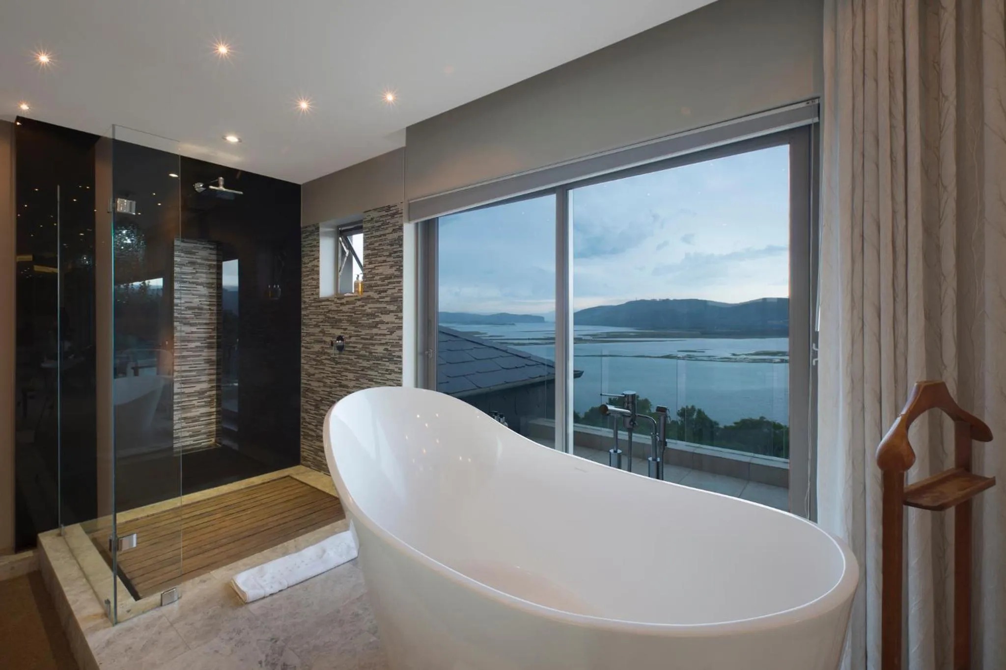 Bathroom in Kanonkop House