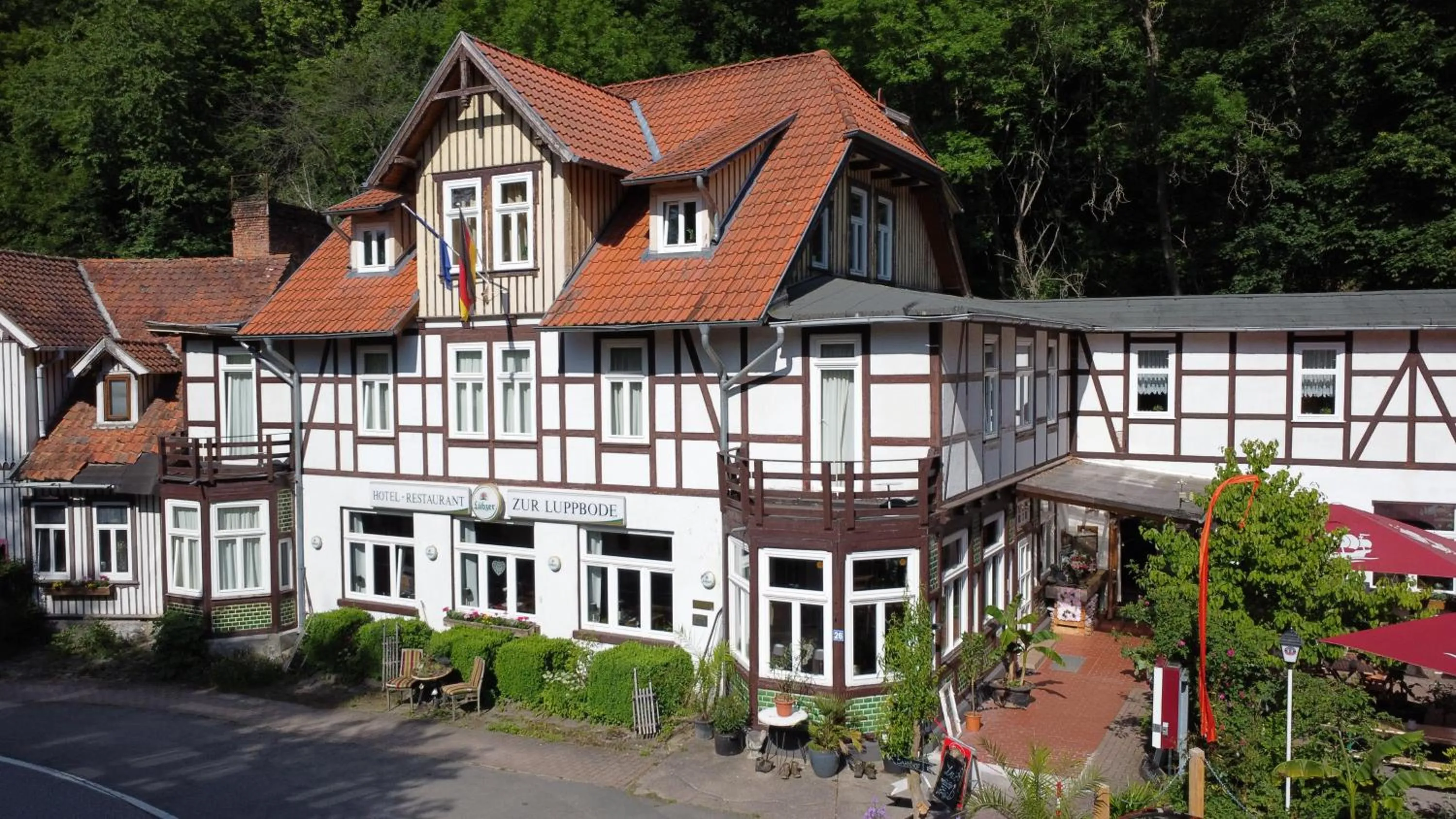 Property building in Hotel Zur Luppbode