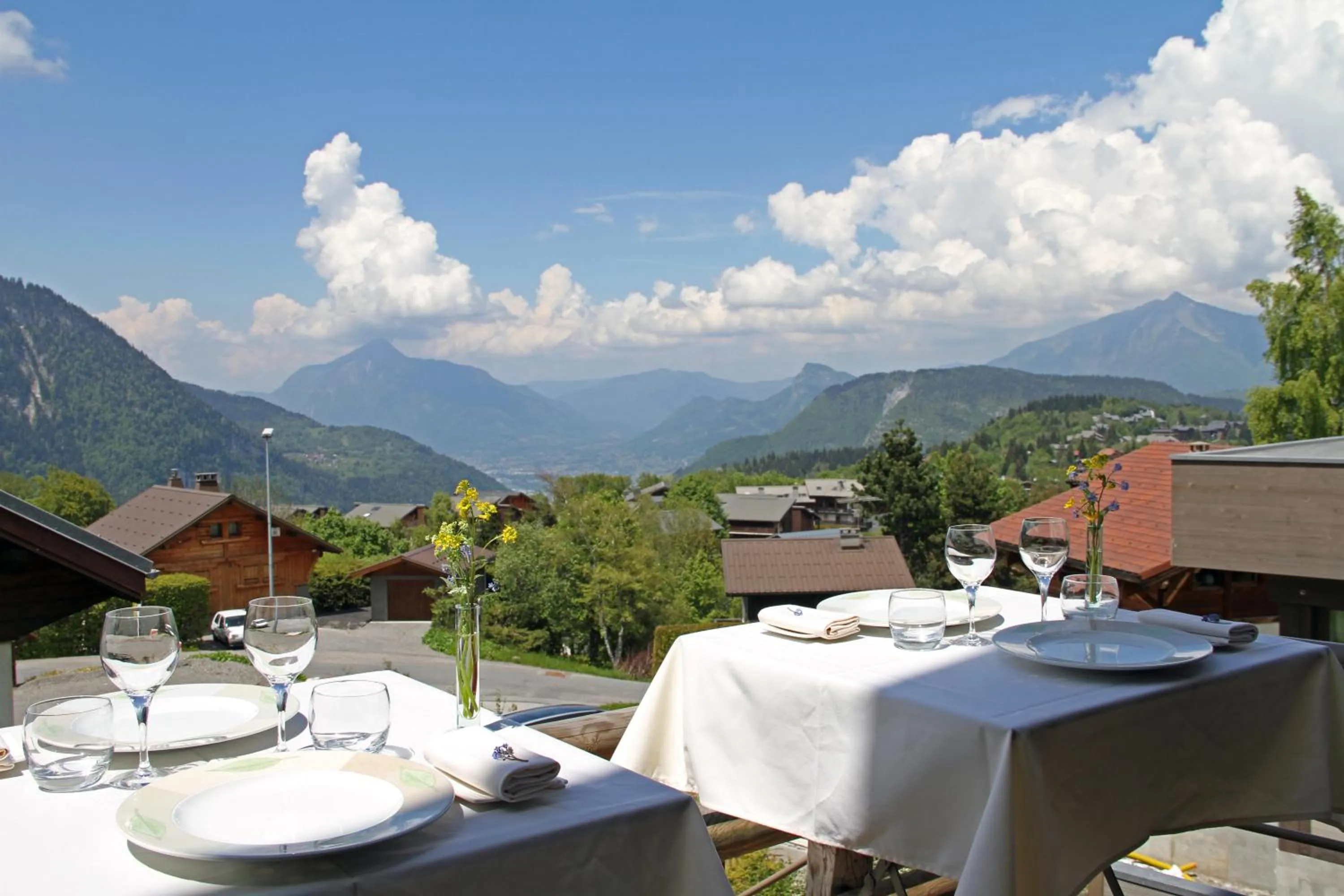 Restaurant/places to eat in La Croix de Savoie & Spa