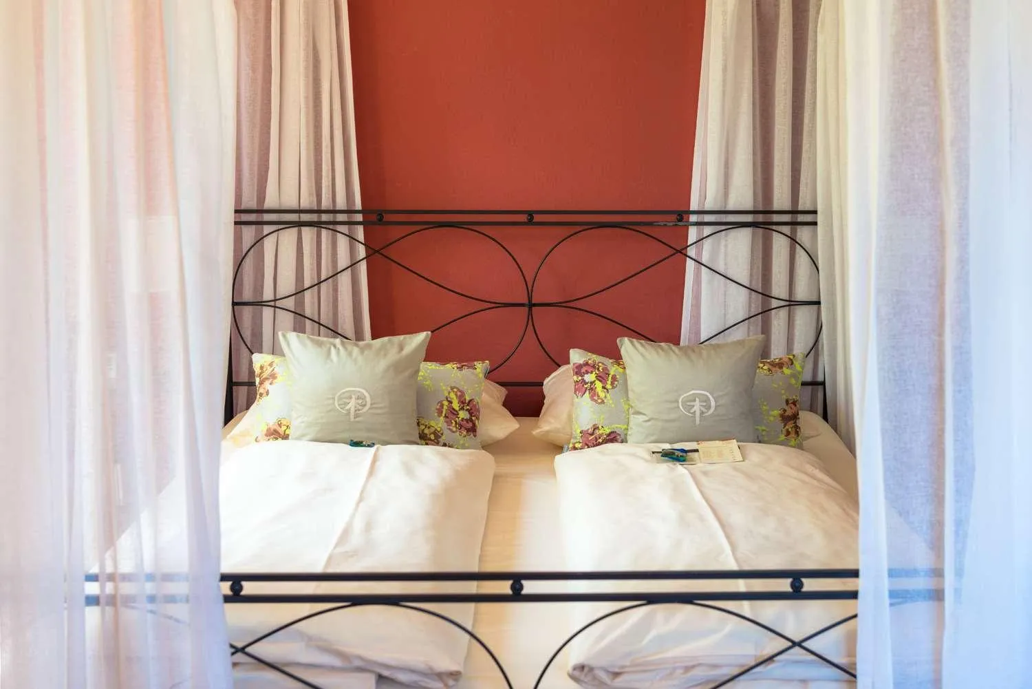 Bedroom, Bed in Hotel Schindlerhof