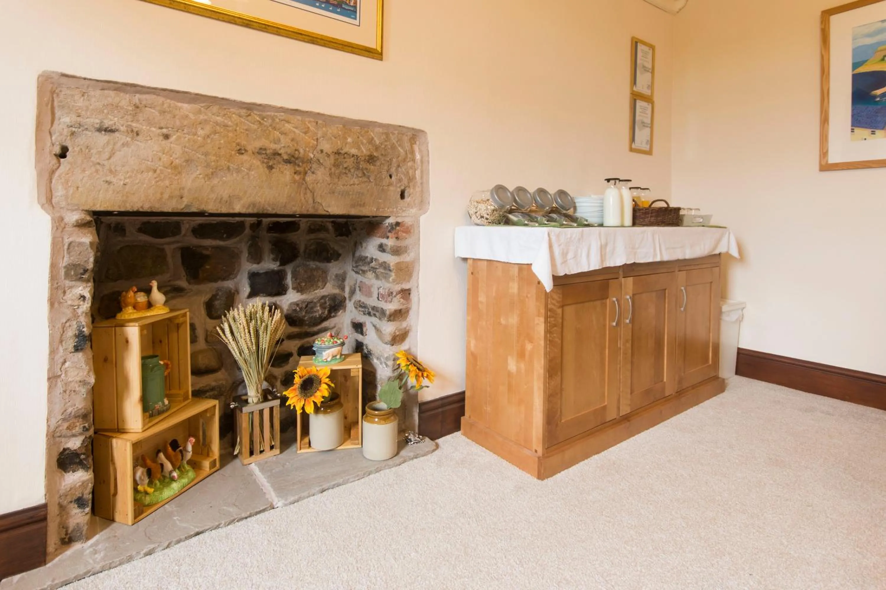Dining area in Stanley Lodge Farmhouse