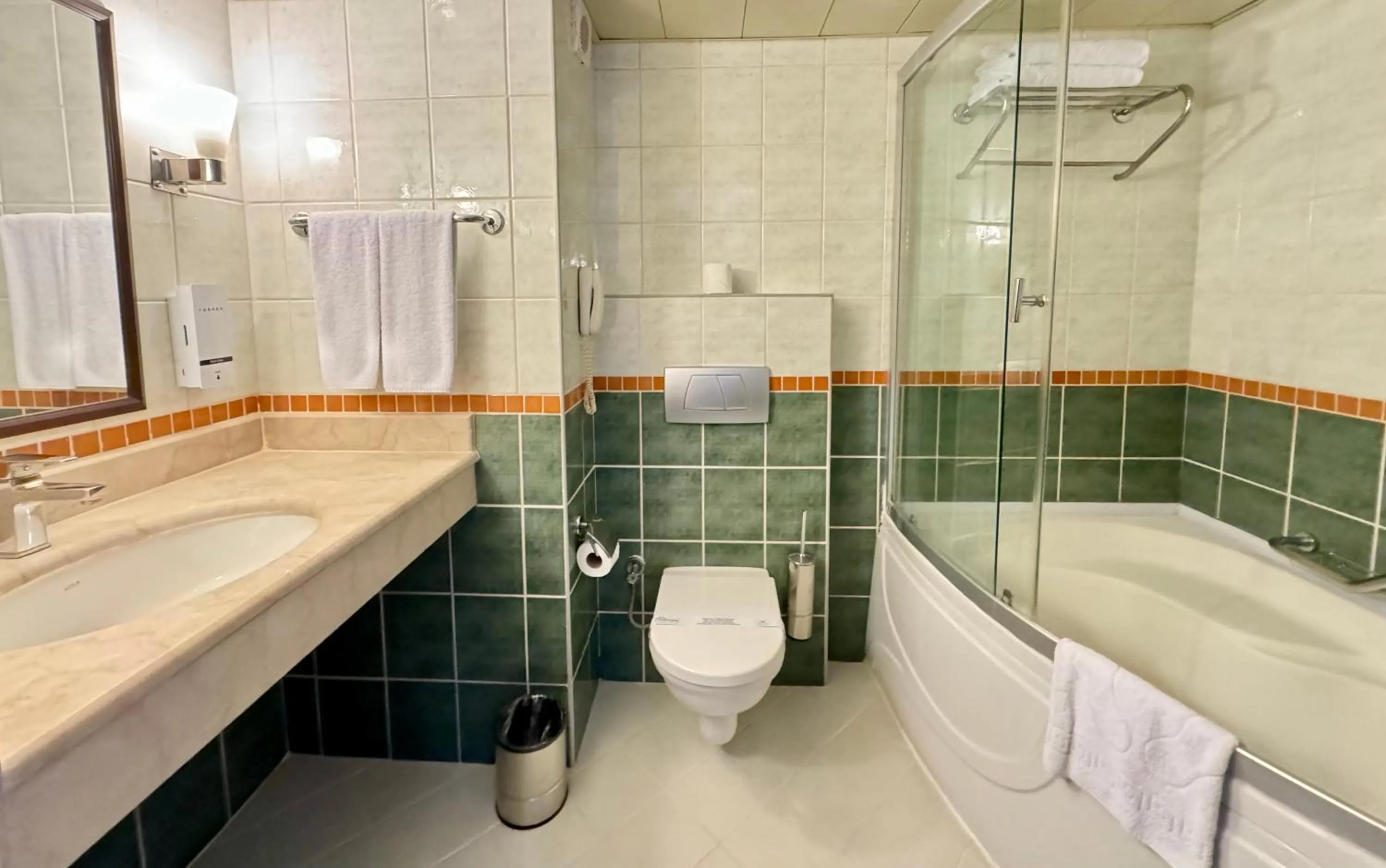 Bathroom in Best Western Plus Khan Hotel