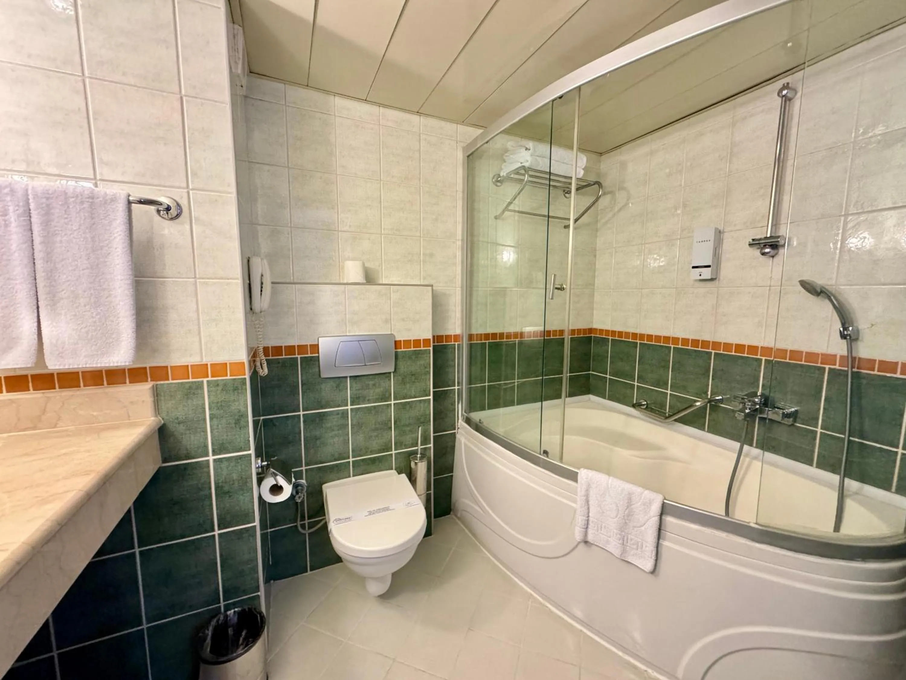 Bathroom in Best Western Plus Khan Hotel