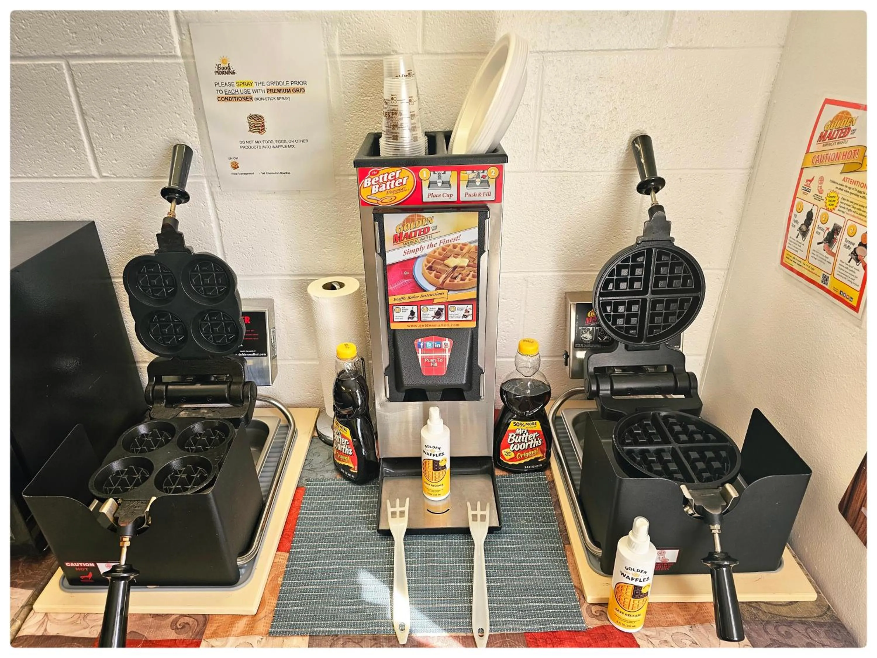 Buffet breakfast in 1st Choice Inn Rawlins