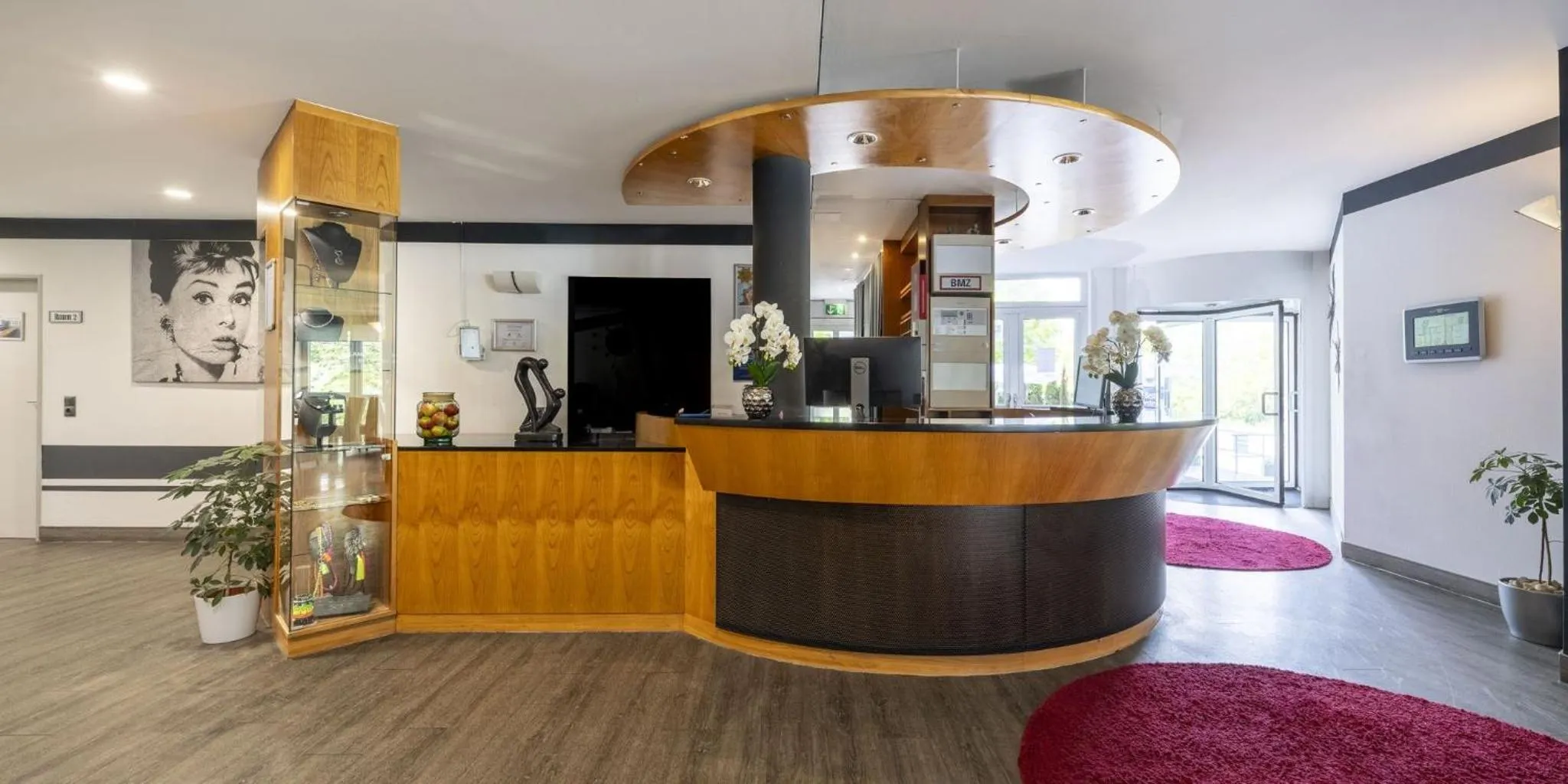 Lobby or reception in PLAZA INN Stuttgart Airport Messe