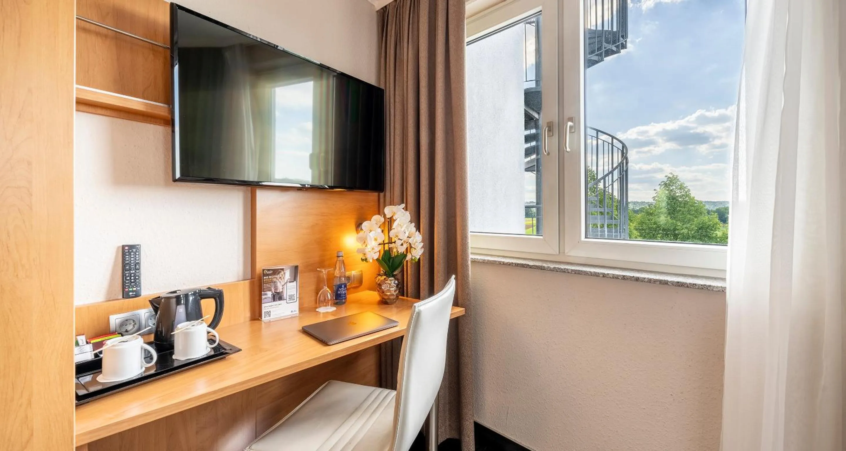 TV and multimedia in PLAZA INN Stuttgart Airport Messe