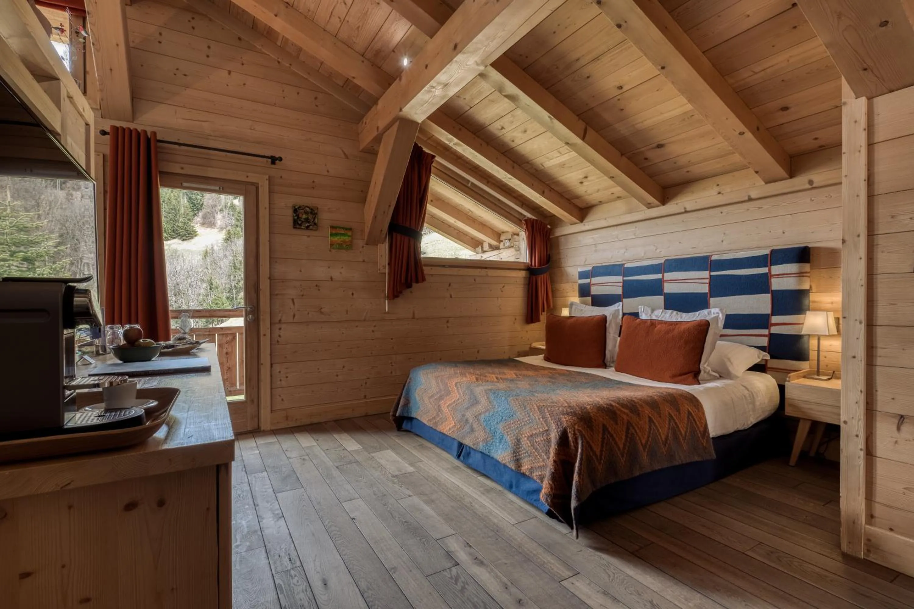 Bed in Flocons de Sel - Relais & Chateaux