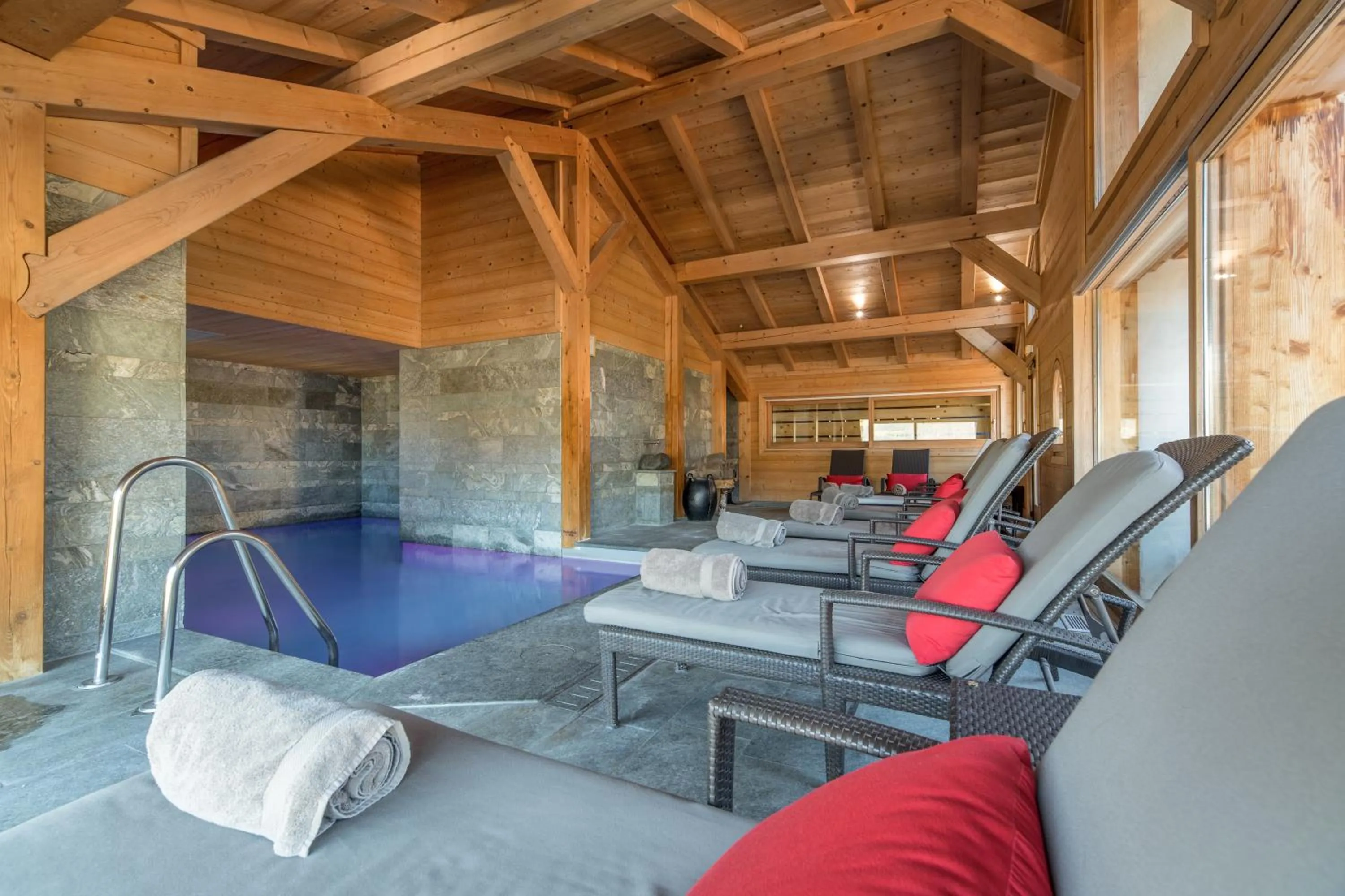 Spa and wellness centre/facilities in Flocons de Sel - Relais & Chateaux