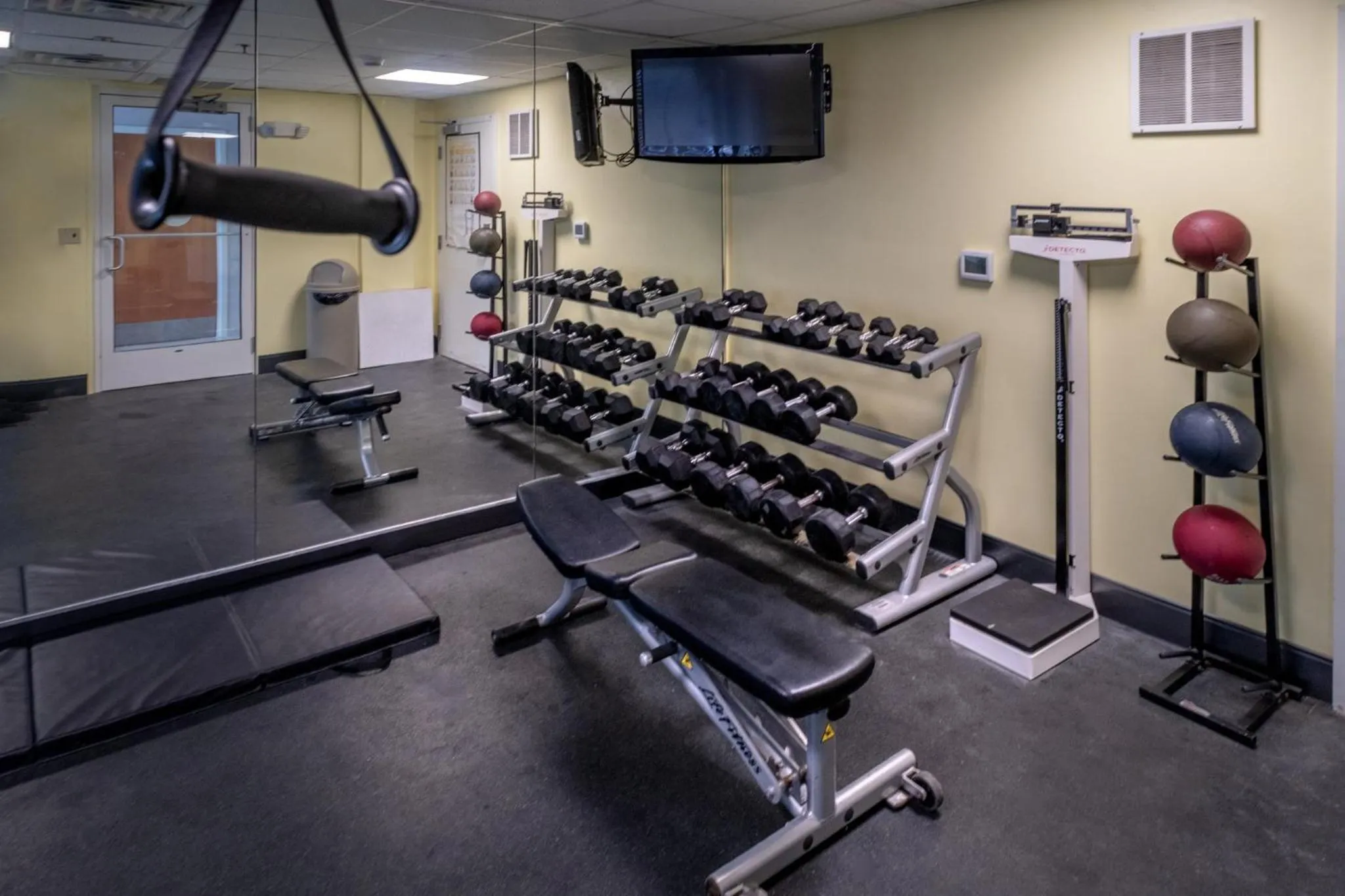 Fitness centre/facilities in Holiday Inn Hotel & Suites Beckley by IHG