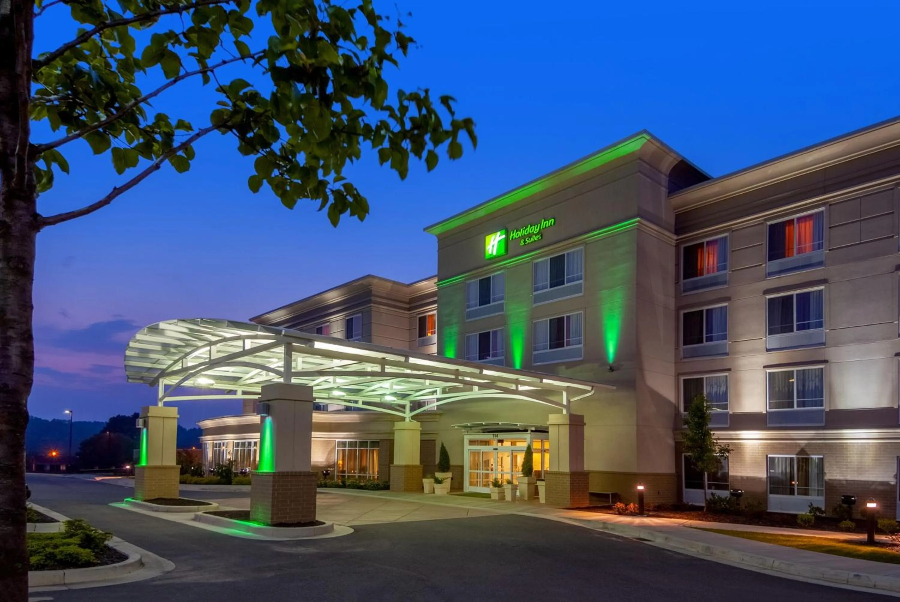 Property building in Holiday Inn Hotel & Suites Beckley by IHG