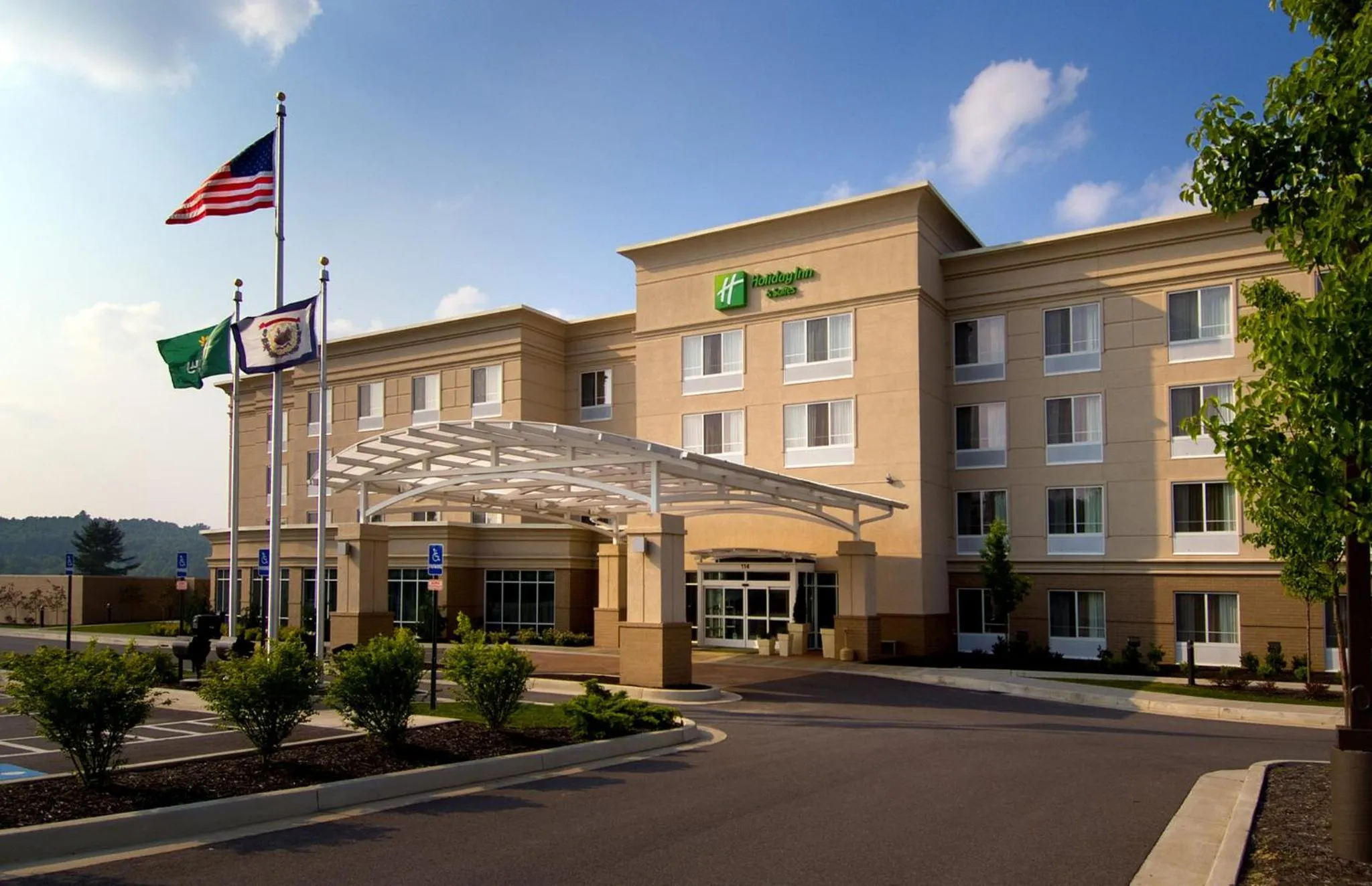 Property building in Holiday Inn Hotel & Suites Beckley by IHG