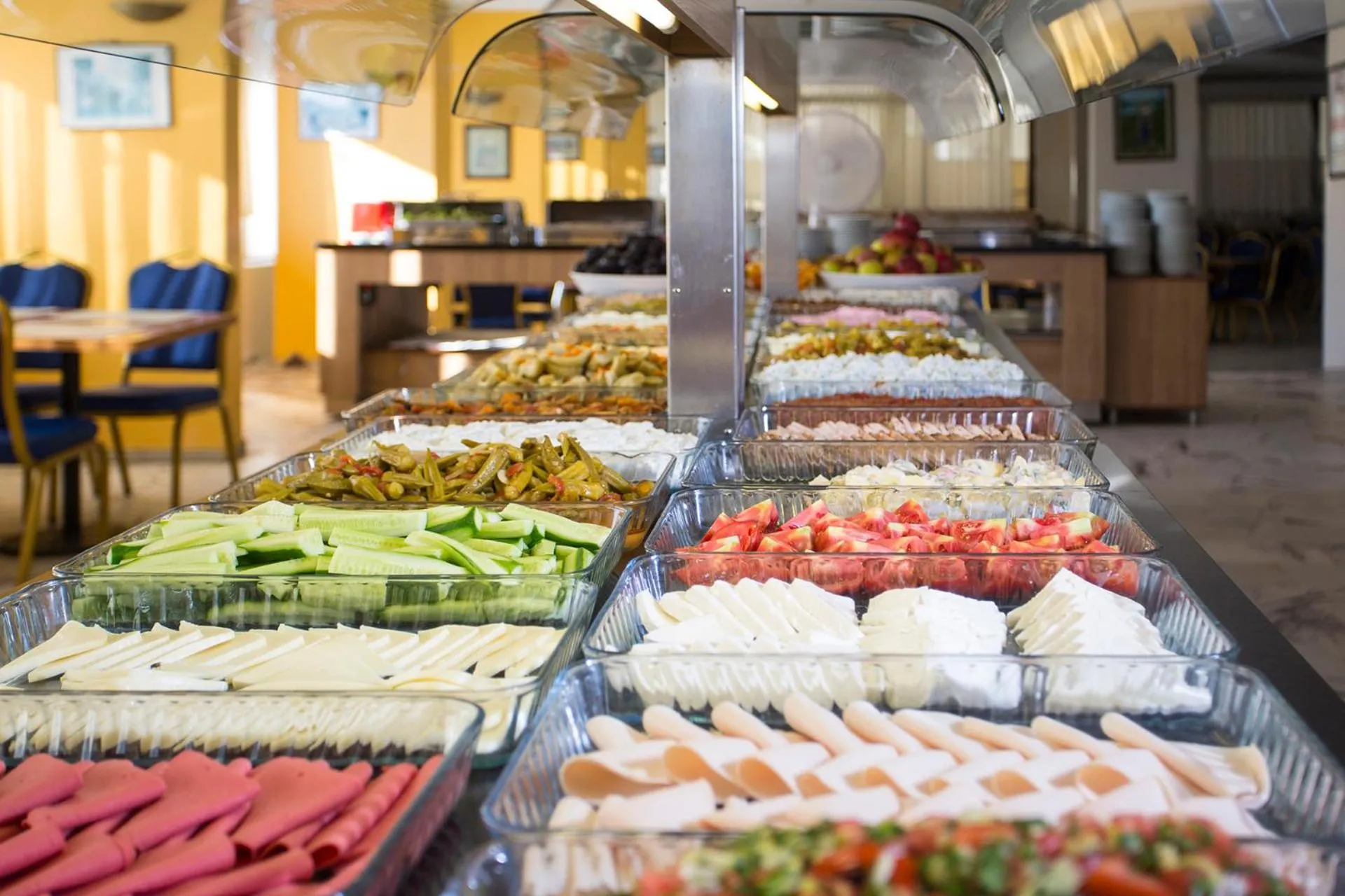 Food and drinks in Tuntas Beach Hotel - All Inclusive