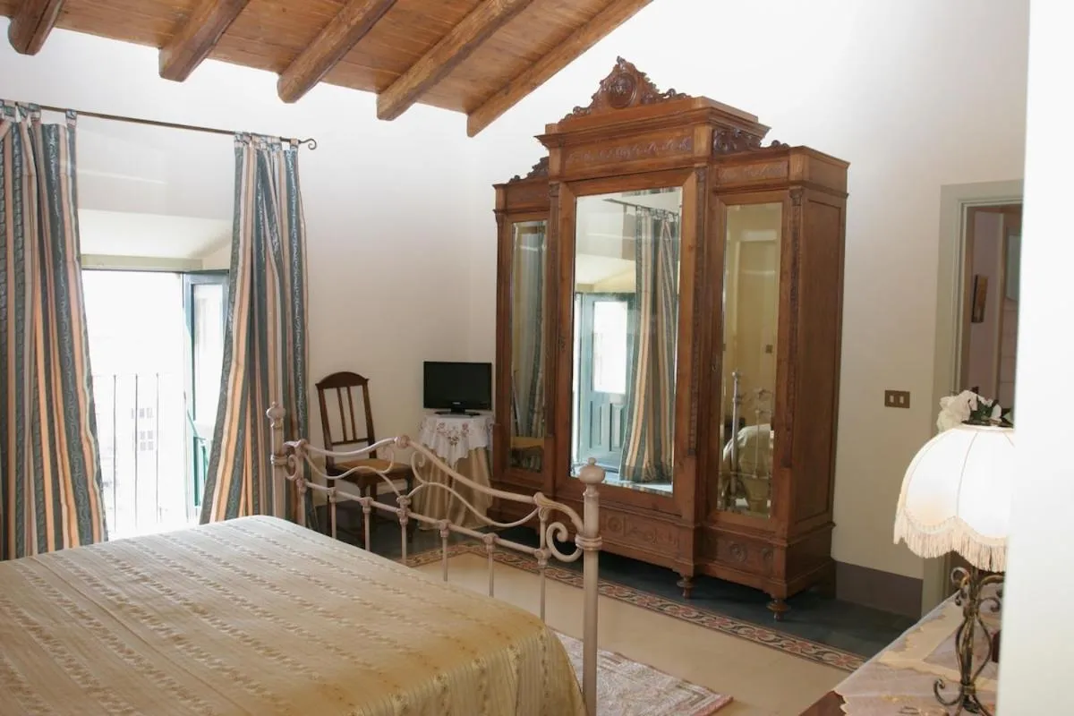 Bed in B&B Palazzo Gambino