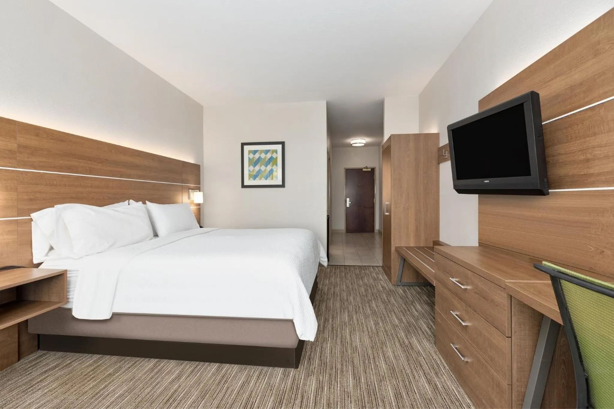 Photo of the whole room, Bed in Holiday Inn Express Hotel & Suites Amarillo South by IHG