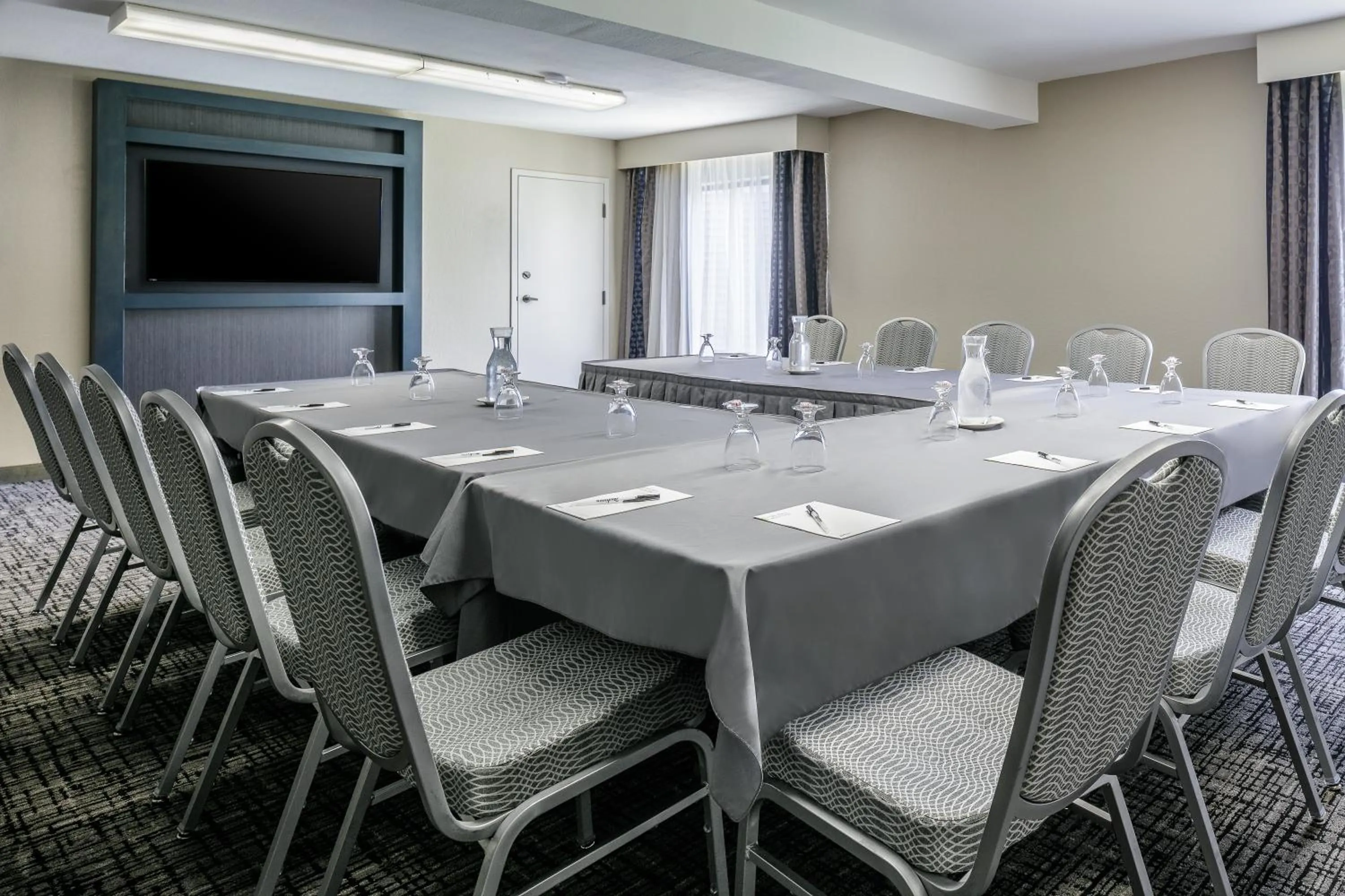Meeting/conference room in Radisson Hotel & Conference Center Coralville - Iowa City