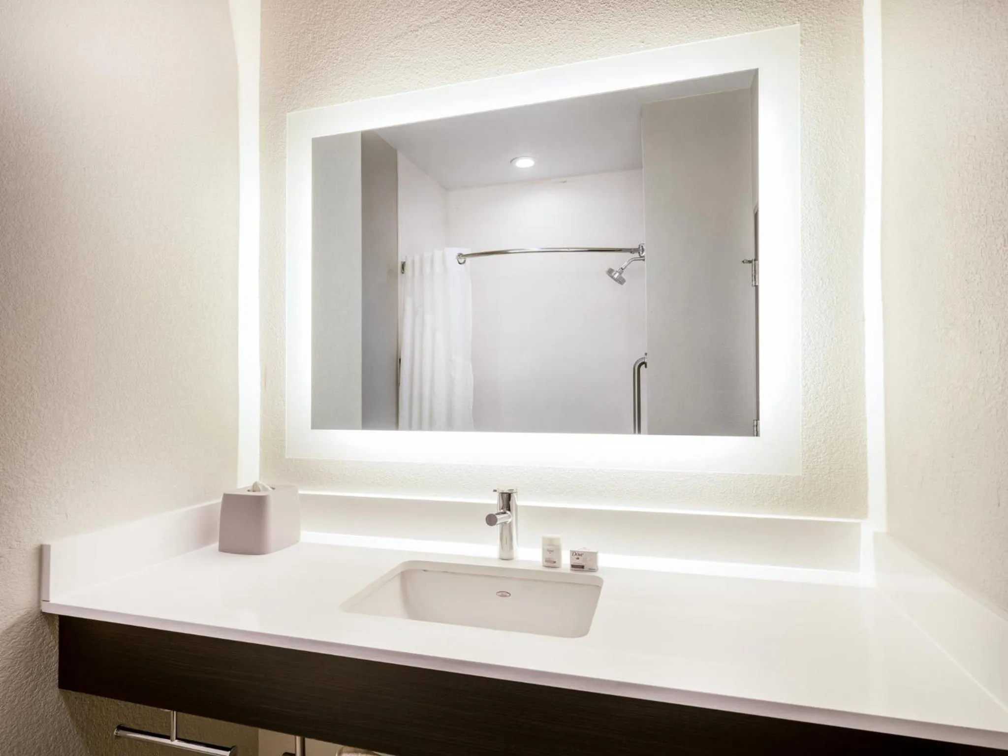Bathroom in Holiday Inn Express Hotel & Suites Beaumont Northwest by IHG
