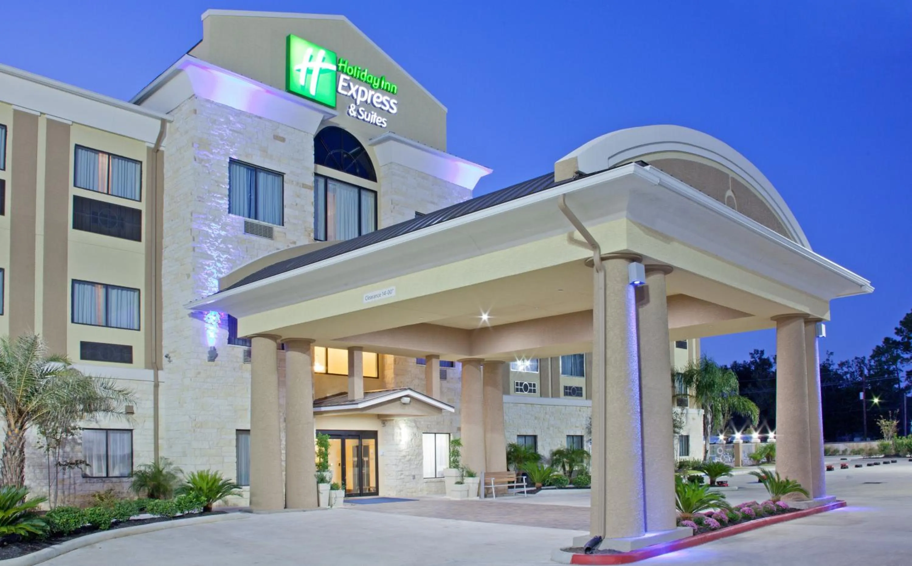Property building in Holiday Inn Express Hotel & Suites Beaumont Northwest by IHG