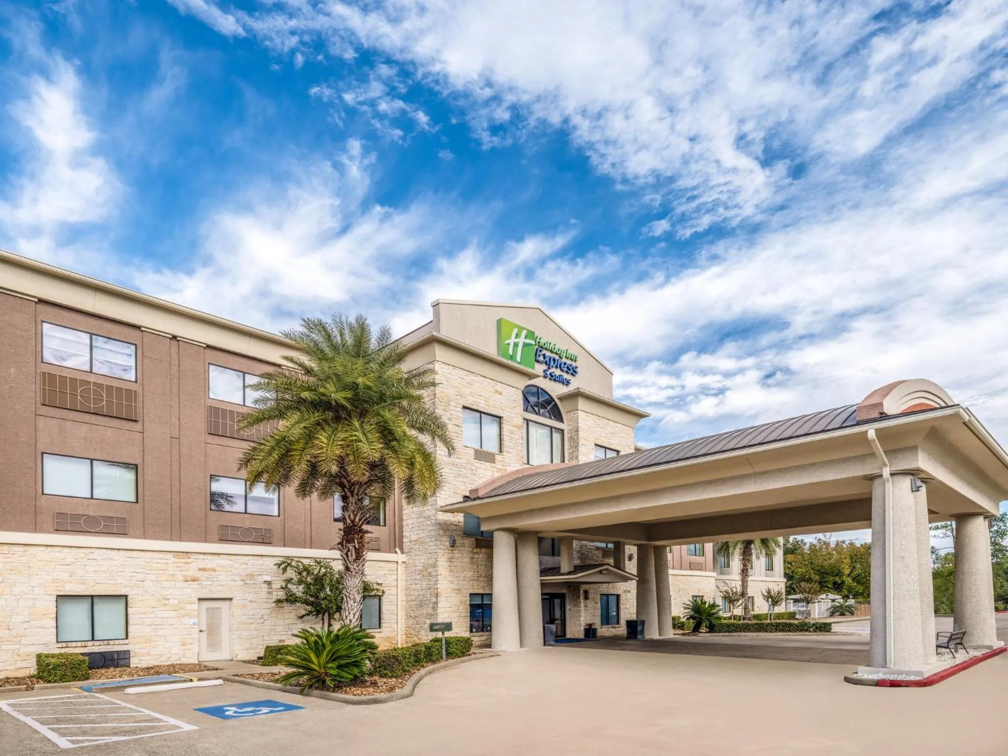 Property building in Holiday Inn Express Hotel & Suites Beaumont Northwest by IHG
