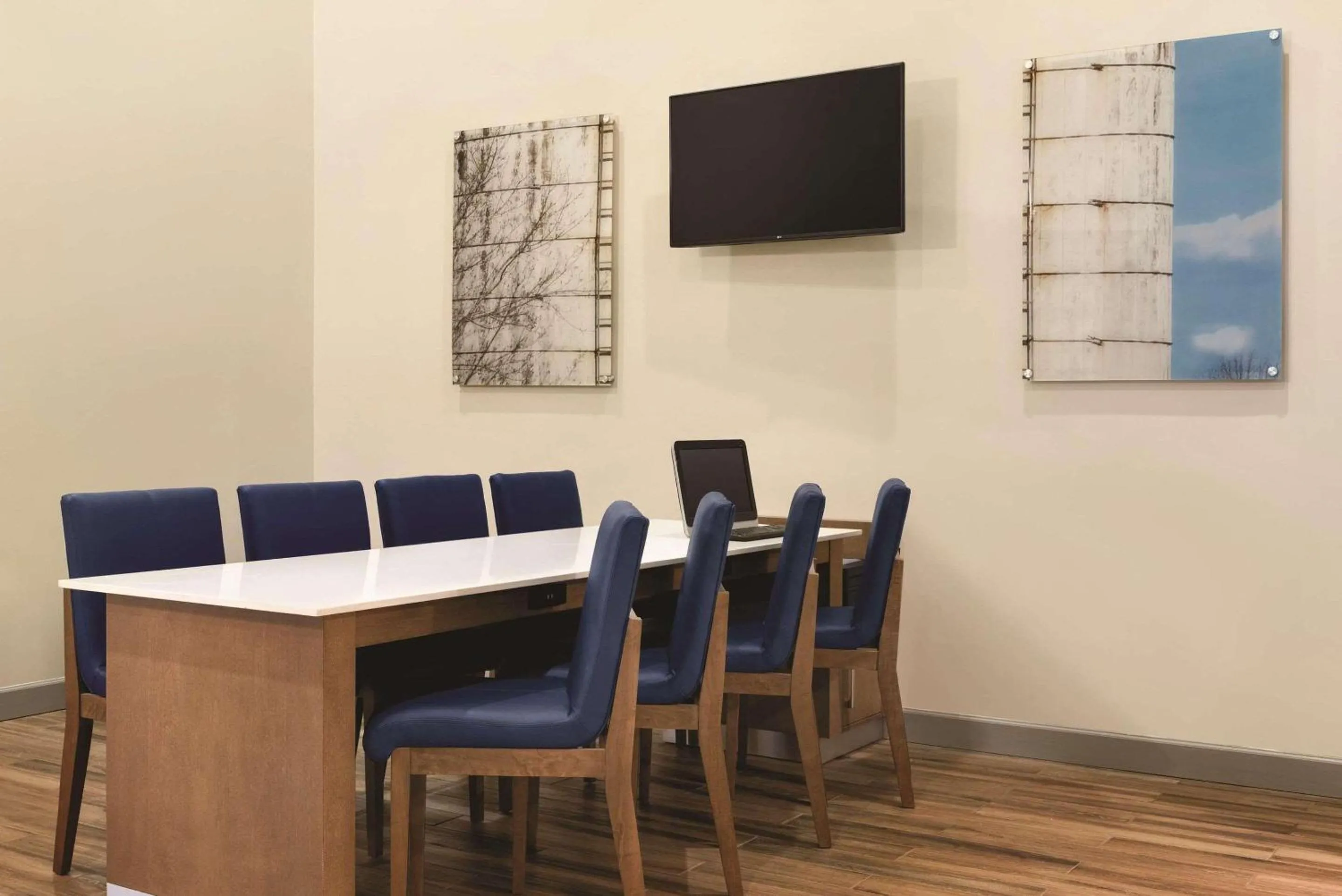 Business facilities in Radisson Hotel Ames Conference Center at ISU