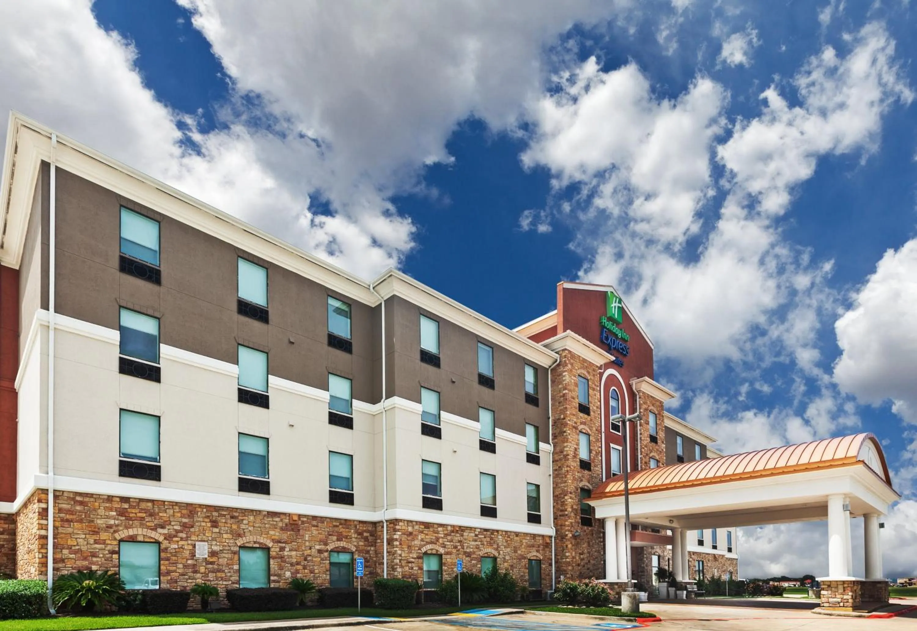 Property Building in Holiday Inn Express Hotel & Suites Port Arthur