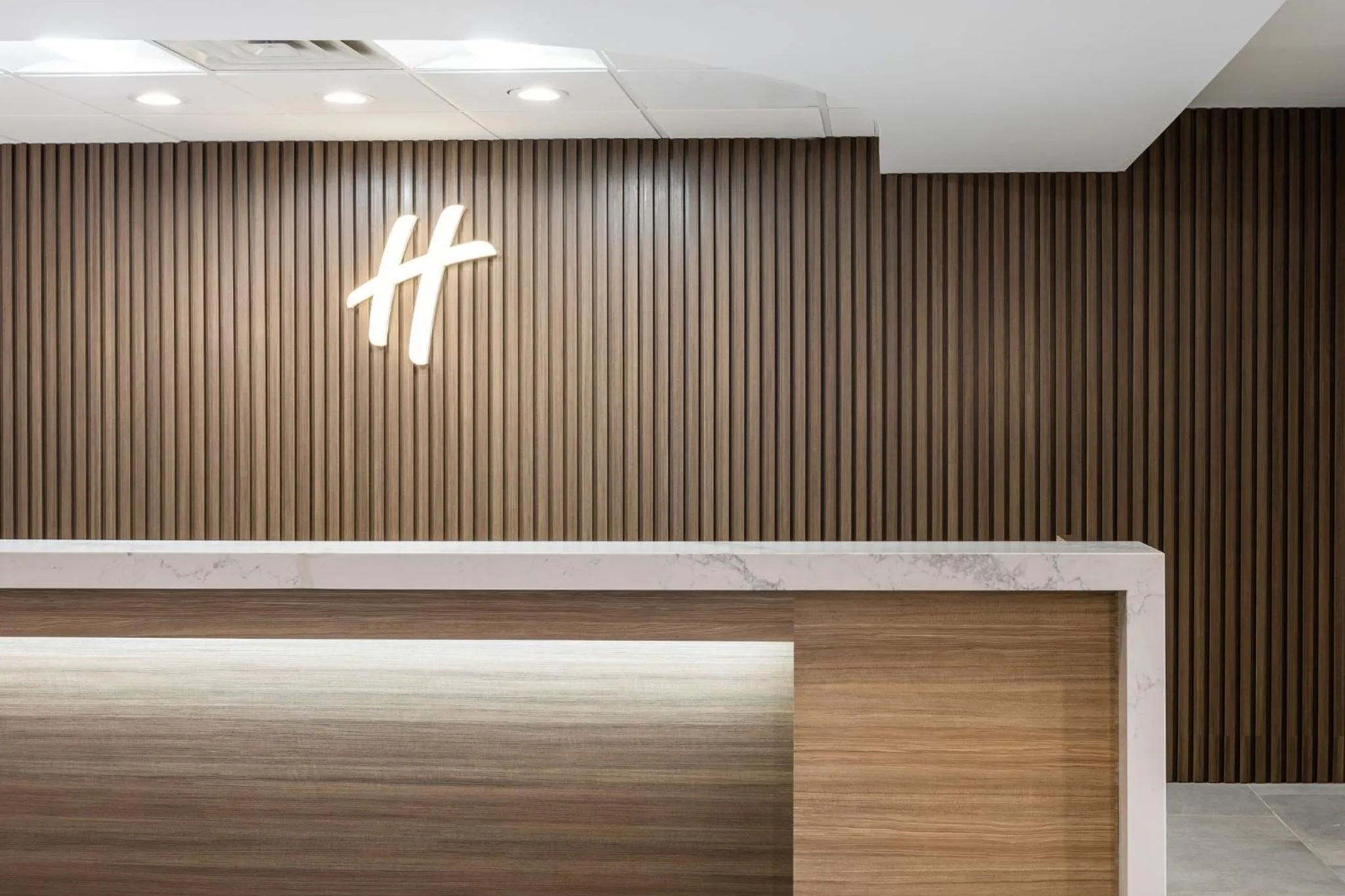 Property building in Holiday Inn Anderson by IHG