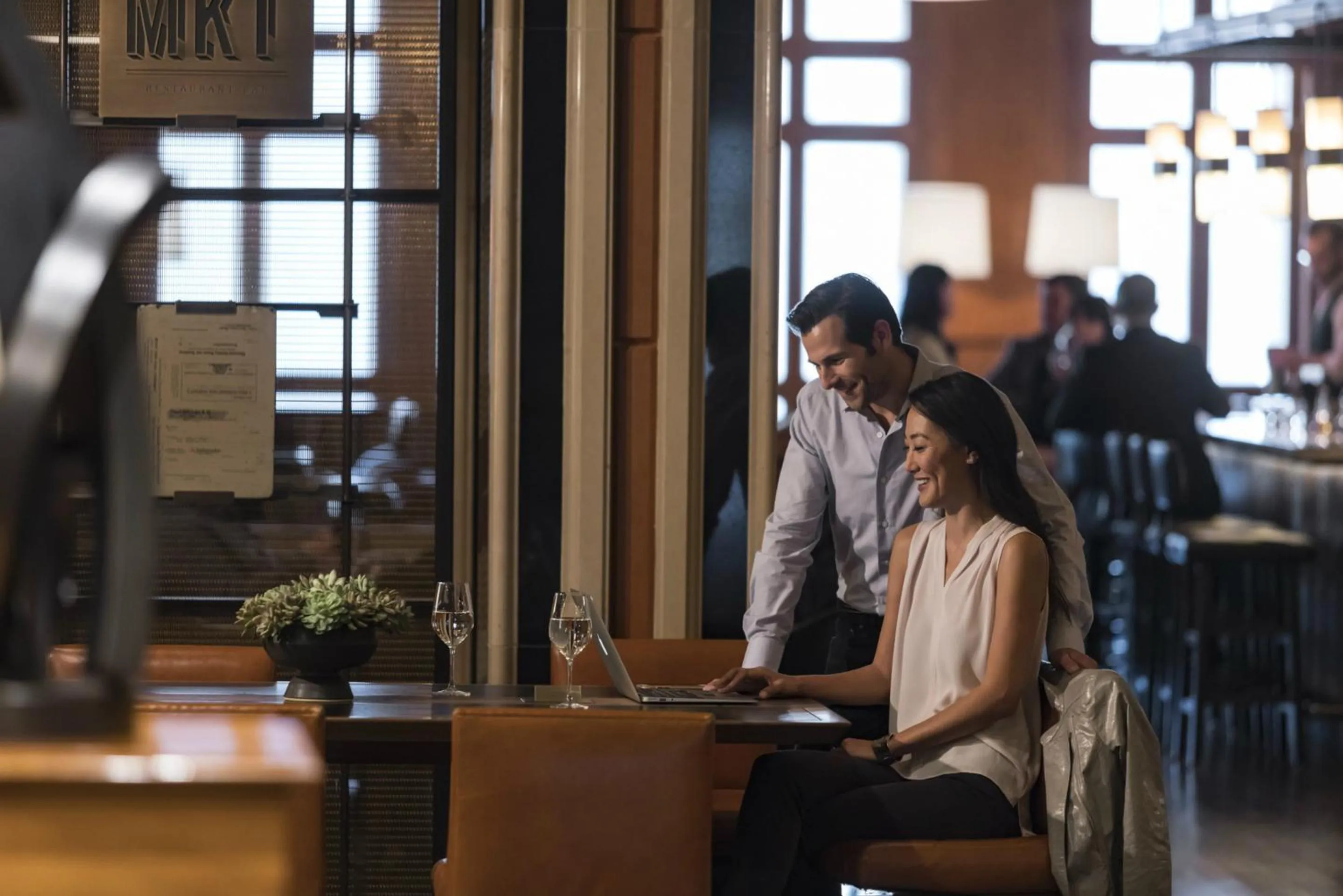 Lounge or bar in Four Seasons Hotel San Francisco