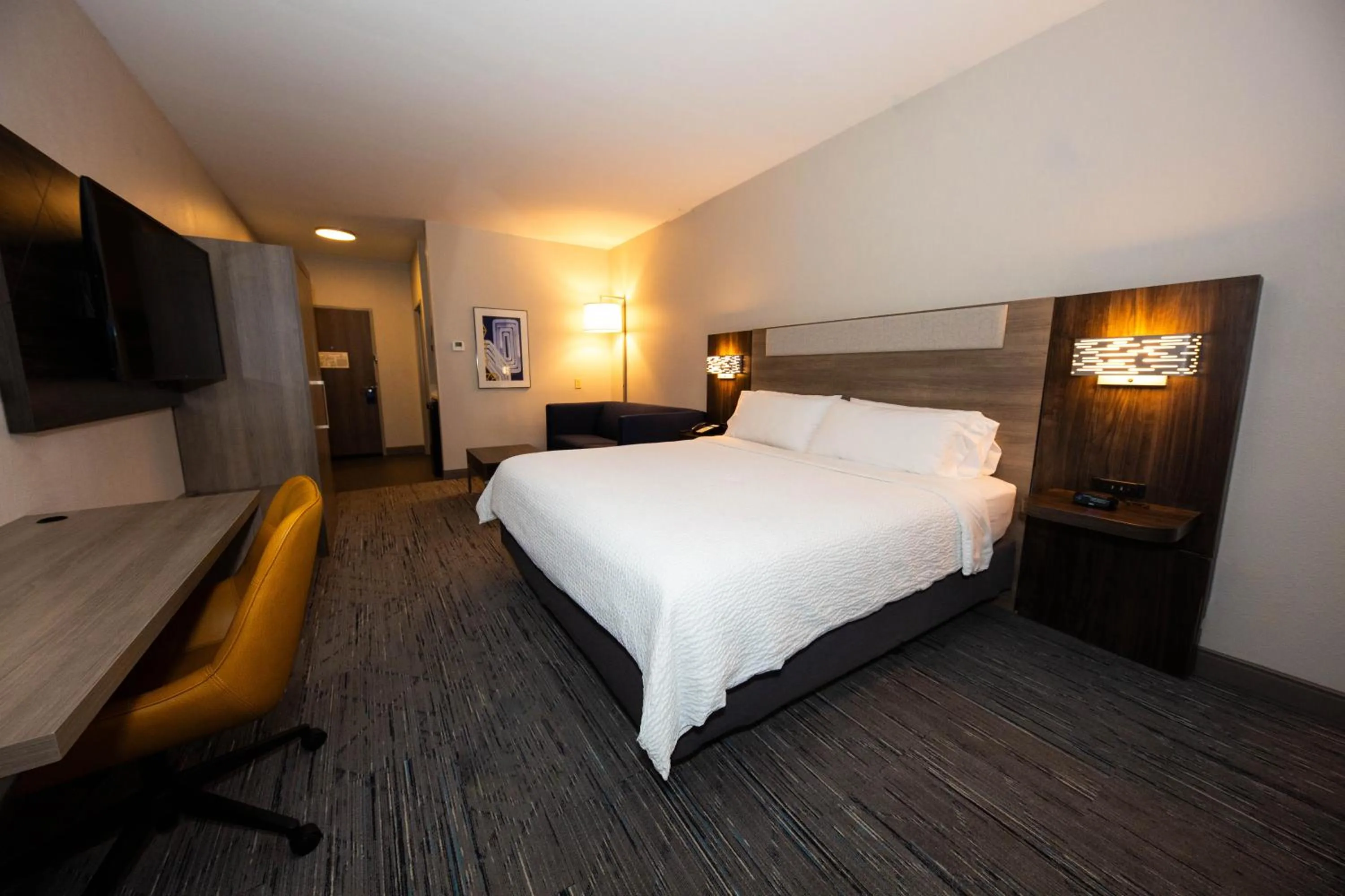 Bed in Holiday Inn Express - Canyon by IHG