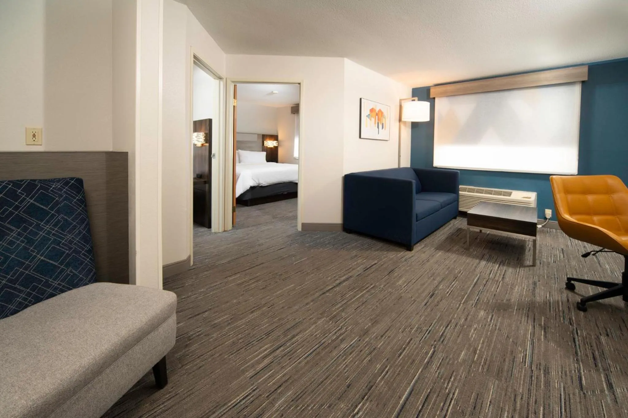 Photo of the whole room, Bed in Holiday Inn Express - Canyon by IHG